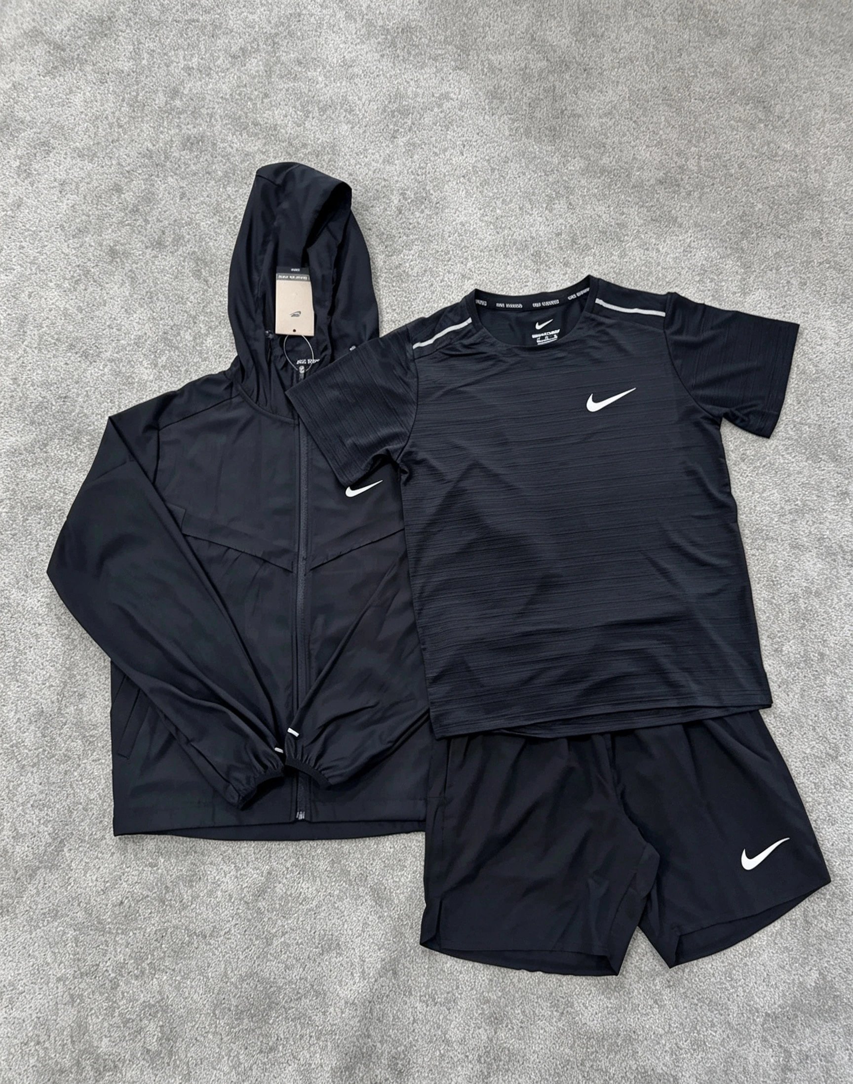 Nike Matching Sets Three-Piece Sportswear Set with Hooded Jacket, T-Shirt and Shorts — Nike three-piece black