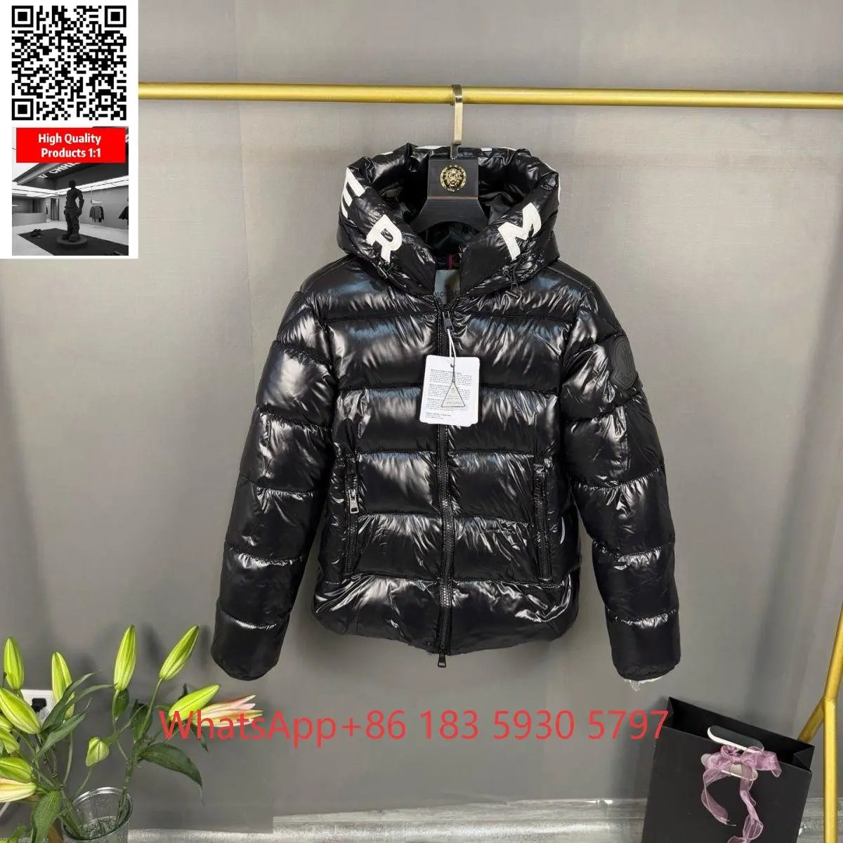 Moncler Mixed puffer jackets and tracksuit sets — Letter-print hooded down jacket-black