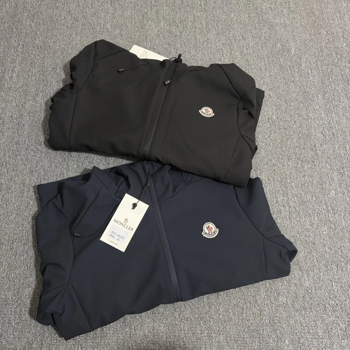 Moncler Mixed puffer jackets and tracksuit sets image 14