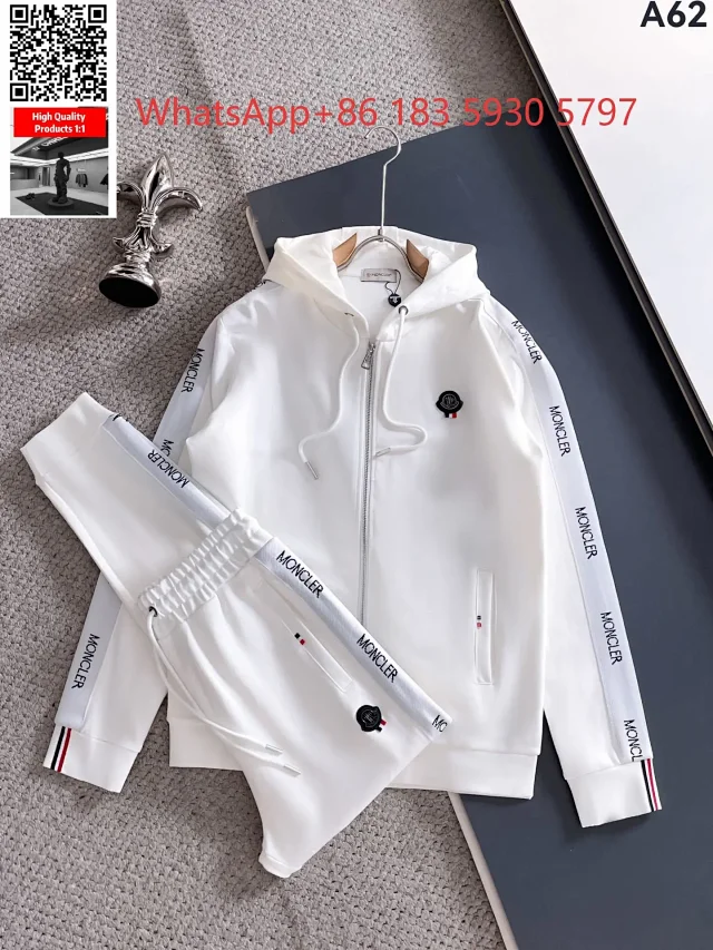 Moncler Mixed puffer jackets and tracksuit sets product detail image 8