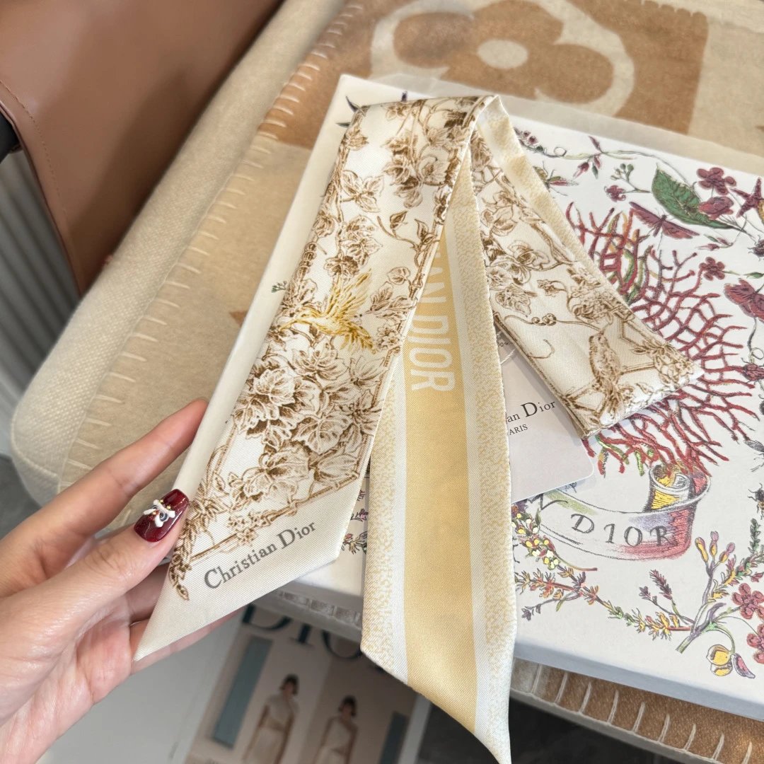 Dior Silk Ribbon Ver.E — Zdjęcie 4