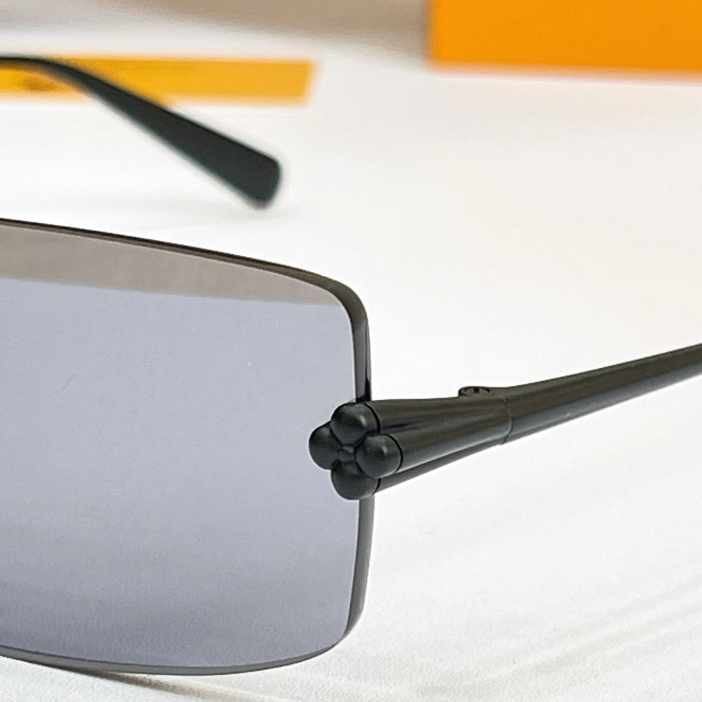 Louis Vuitton Sunglasses Ver.C — QC