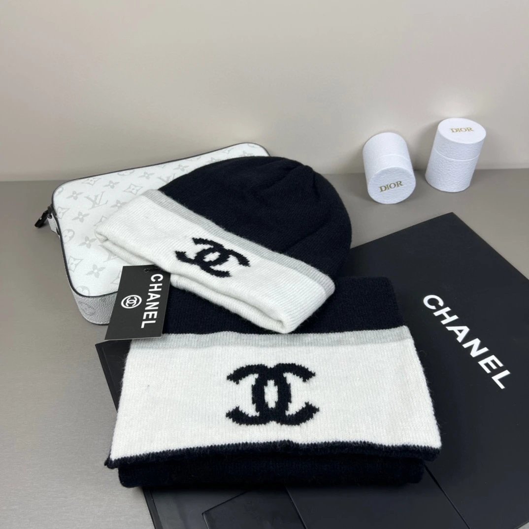 Chanel Scarf & Hat Set Ver.C — Zdjęcie 3