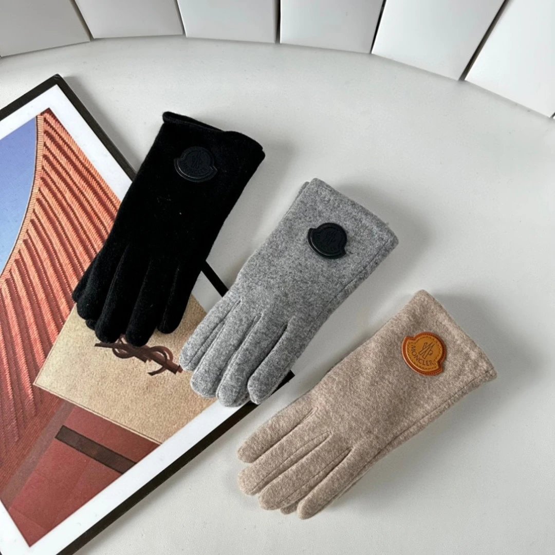 Moncler Gloves Ver.C — Photo 9