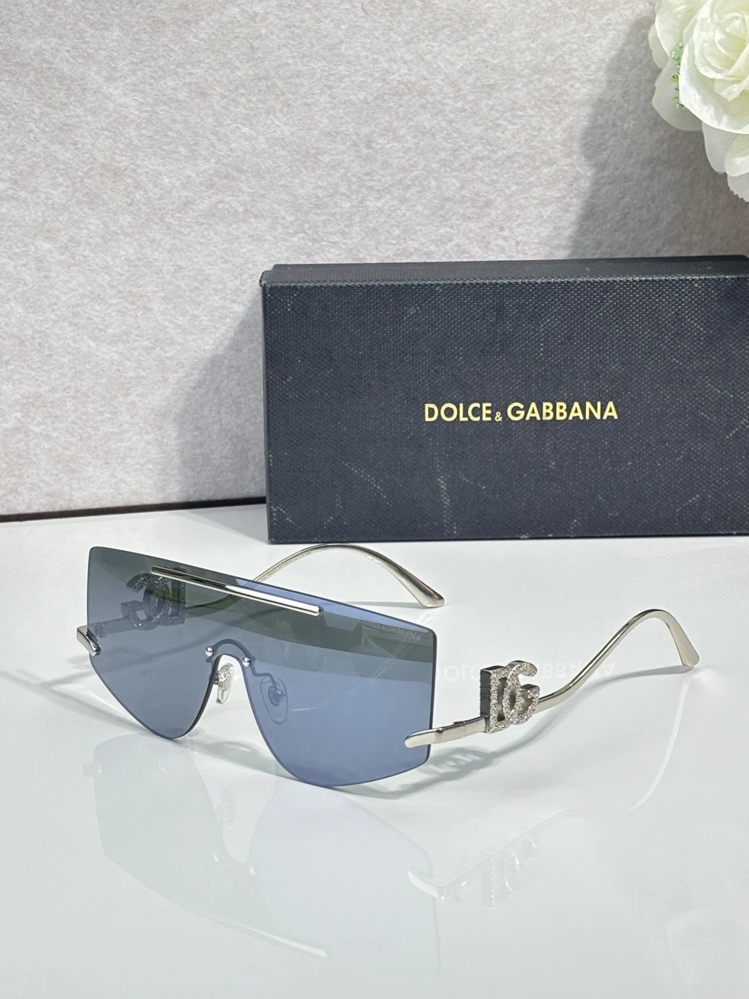Dolce & Gabbana DG2314 Sunglasses — photo 2