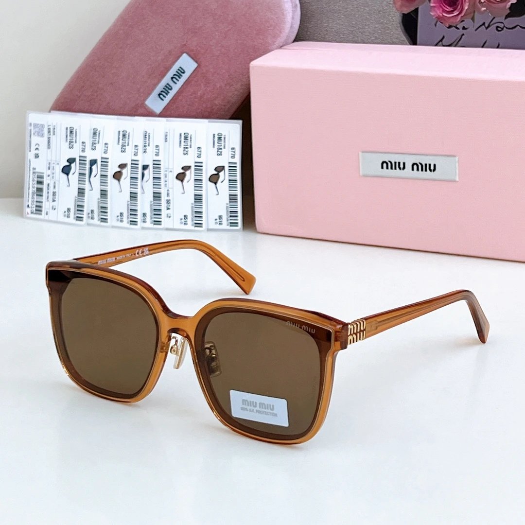 Miu Miu SMU 18zs Sunglasses 61-15-145 — Zdjęcie 6