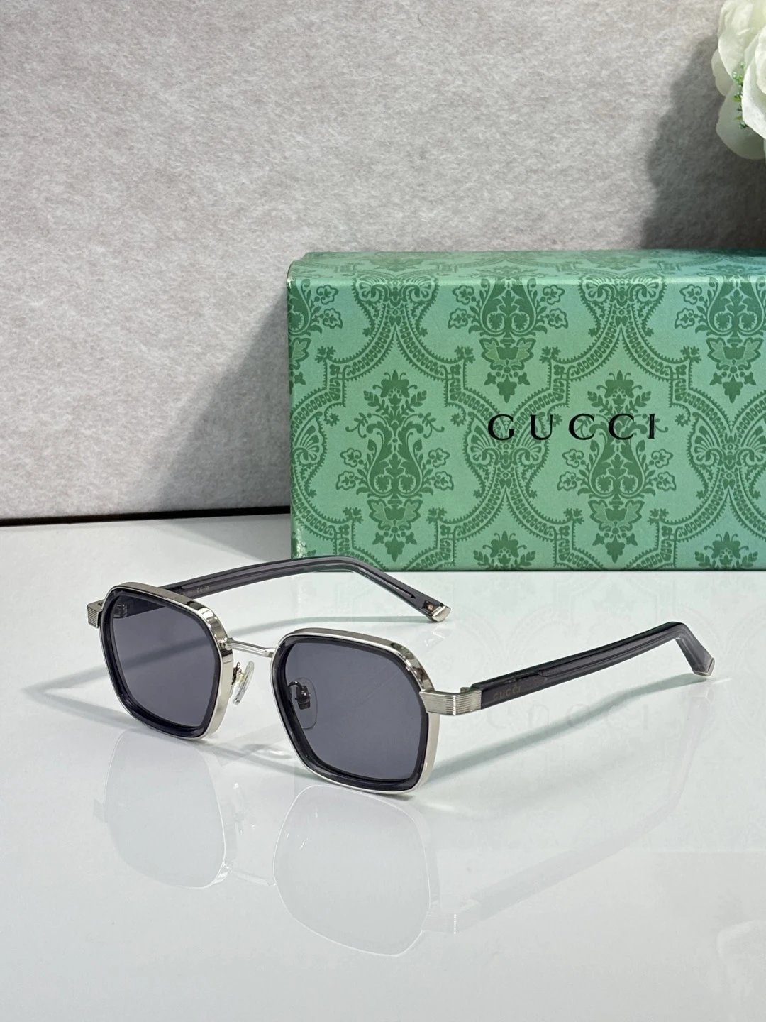 Gucci GG2074S Sunglasses 51-22-145 — photo 5