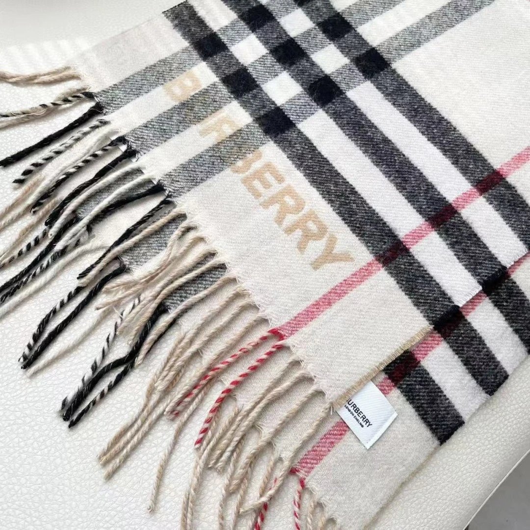 Burberry Cashmere Scarf Ver.C — Photo 9