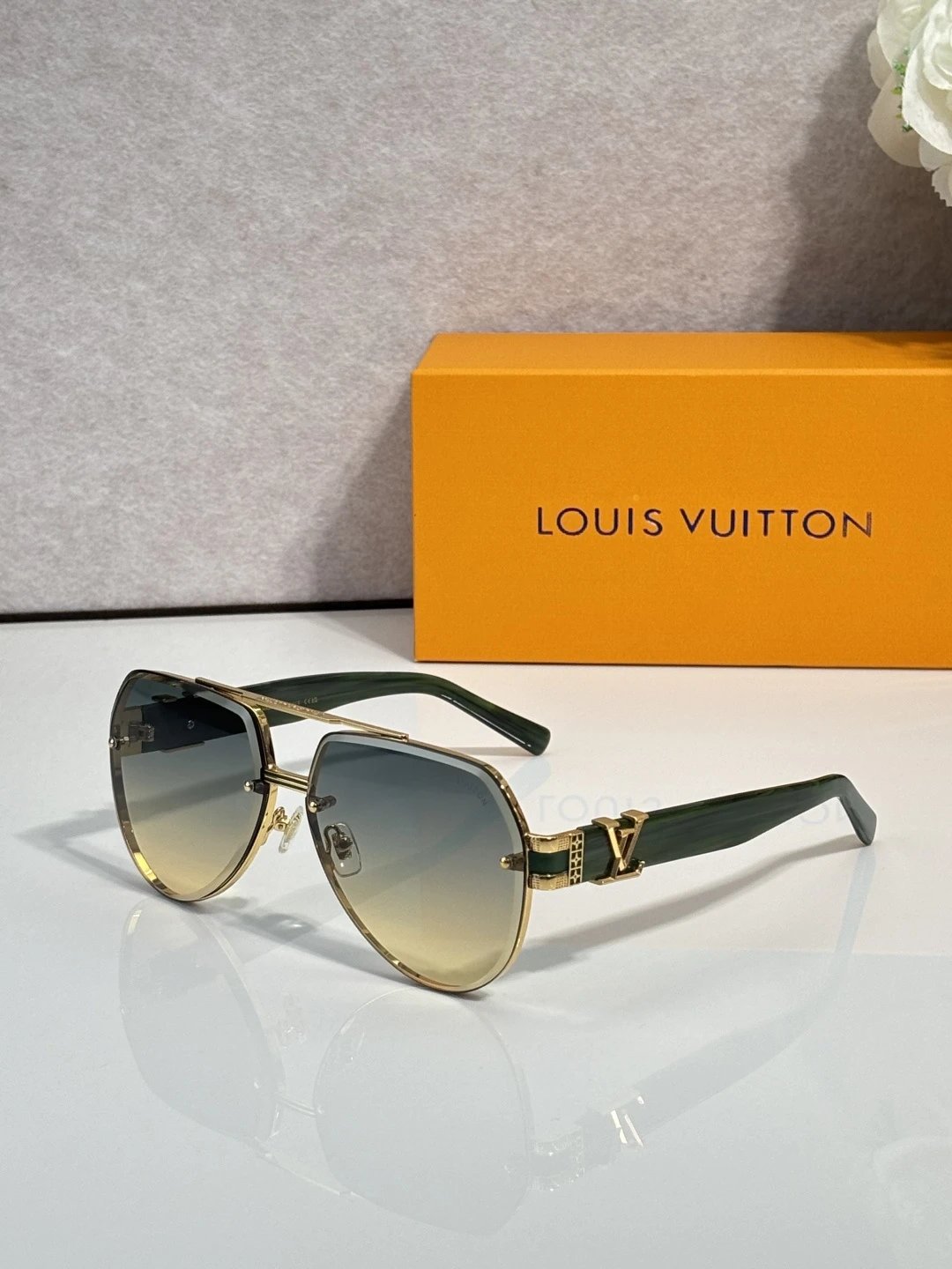 Louis Vuitton Z7213U Sunglasses 62-13-140 — photo 3