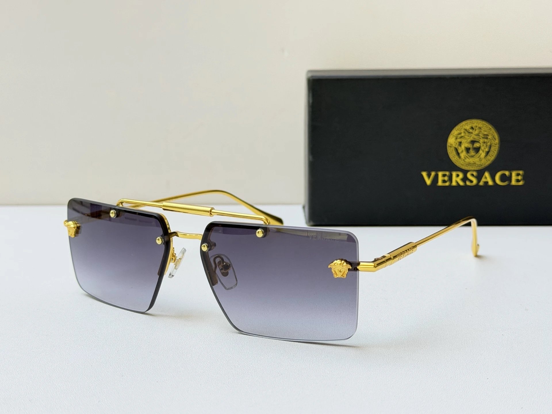 Versace VE2245 Sunglasses — Zdjęcie 6