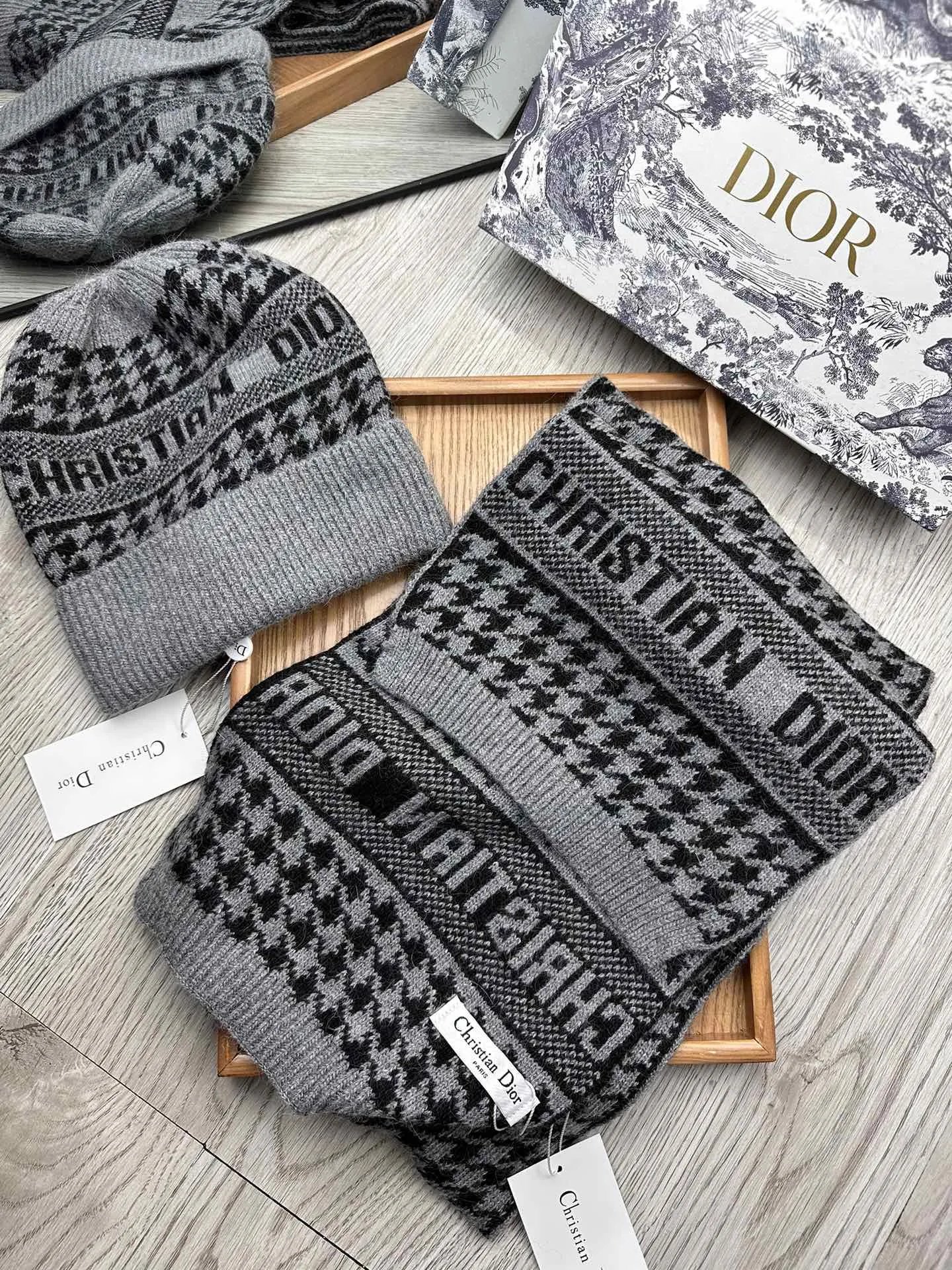 Dior Wool Rabbit Fur Scarf & Hat Set Ver.C — Photo 5