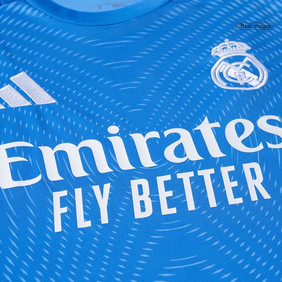 Real Madrid 25/26 Goalkeeper Jersey — photo 9