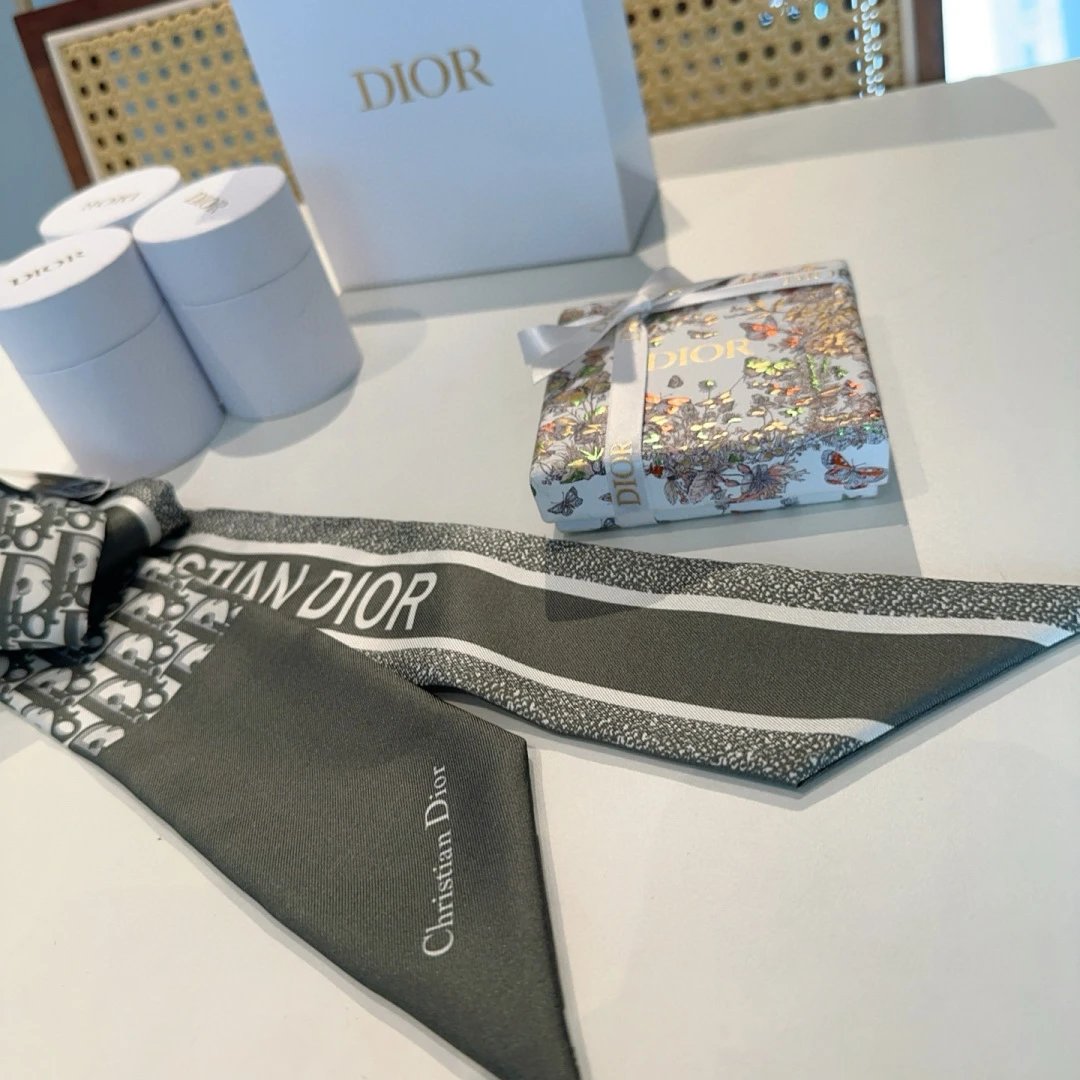 Louis Vuitton Silk Hair Ribbon Ver.F — QC