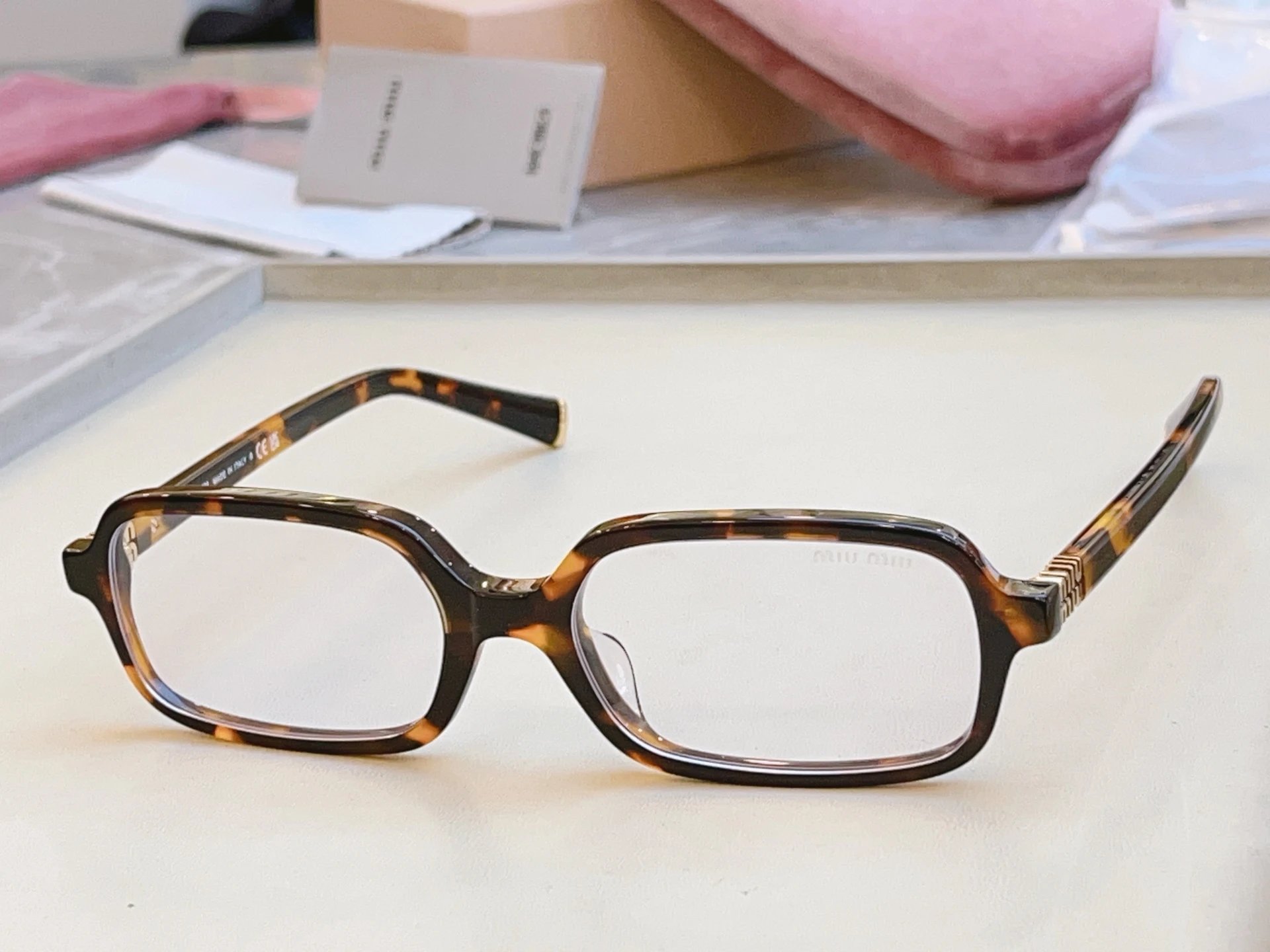 Miu Miu SMU 11Z-F Sunglasses 52-15-140 — photo 4