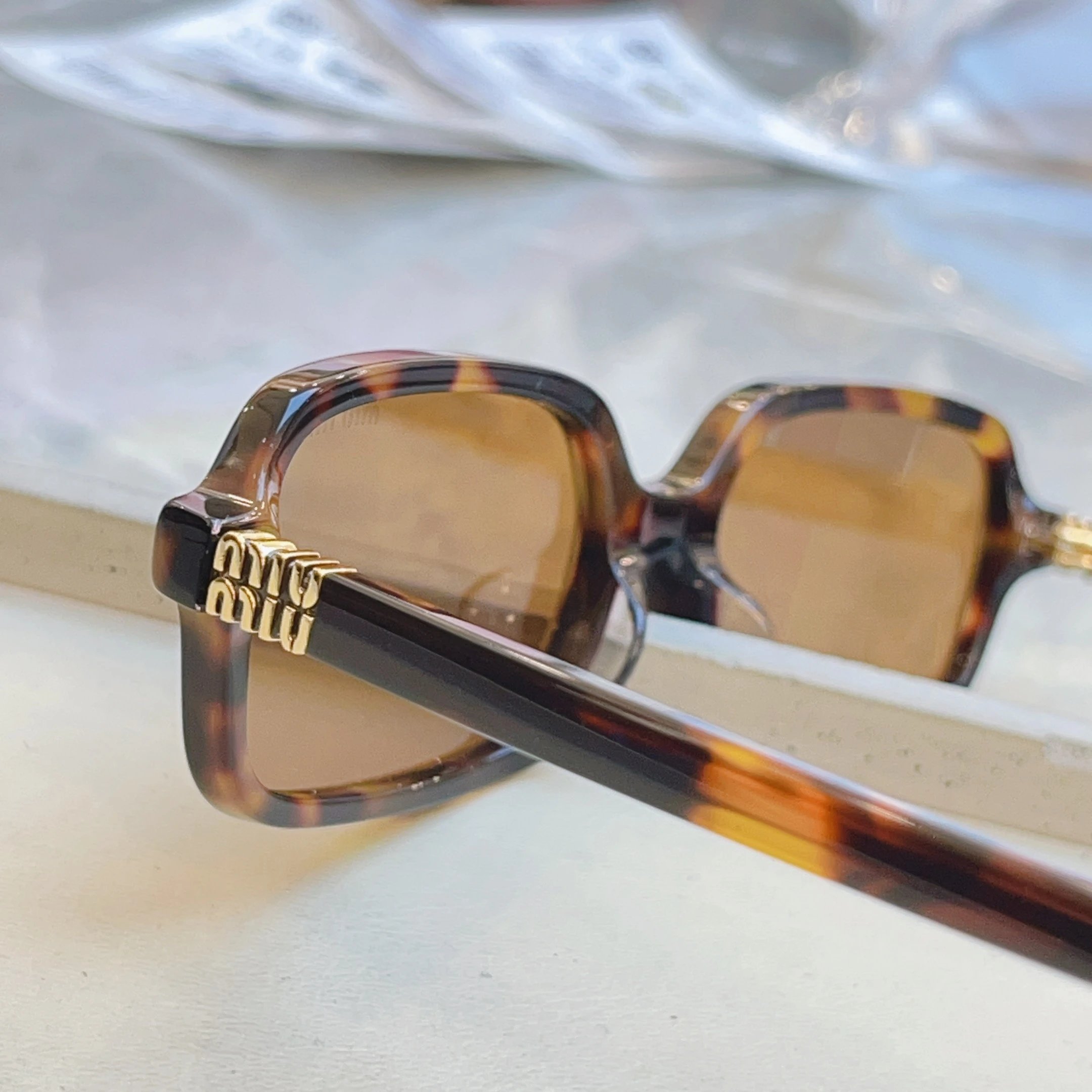 Miu Miu SMU 11Z-F Sunglasses 52-15-140 — photo 8