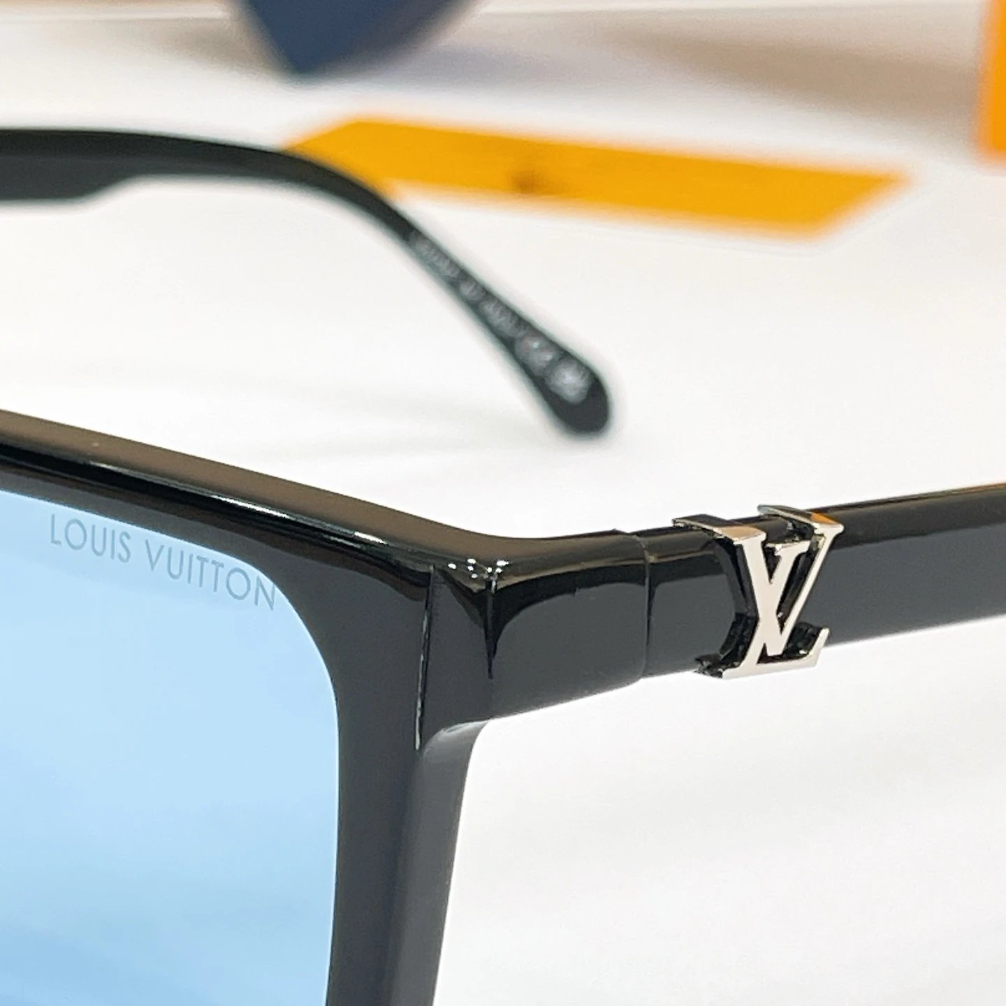 Louis Vuitton Z3262U Sunglasses 51-25-140 Ver.B — QC