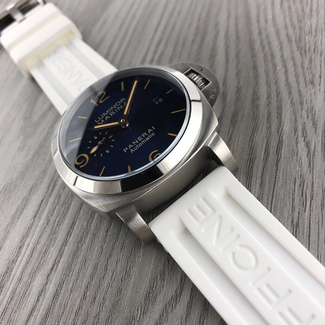 Panerai Luminor Automatic Watch 44mm Ver.D — QC