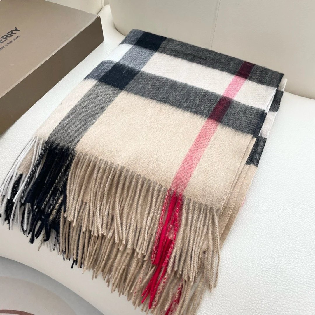 Burberry Cashmere Wool Scarf Ver.A — QC