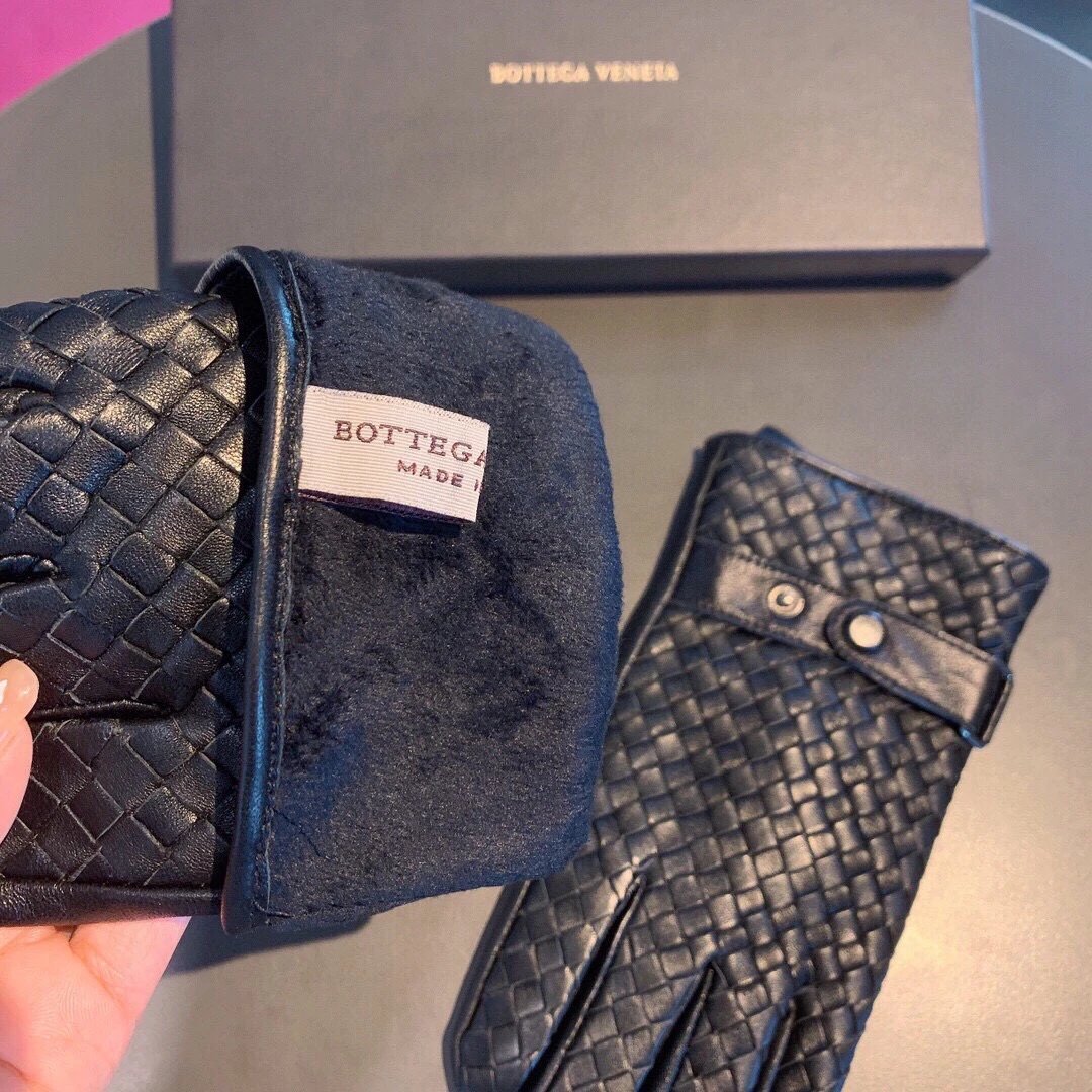 Bottega Veneta Lambskin Cashmere Gloves Ver.D — Photo 4