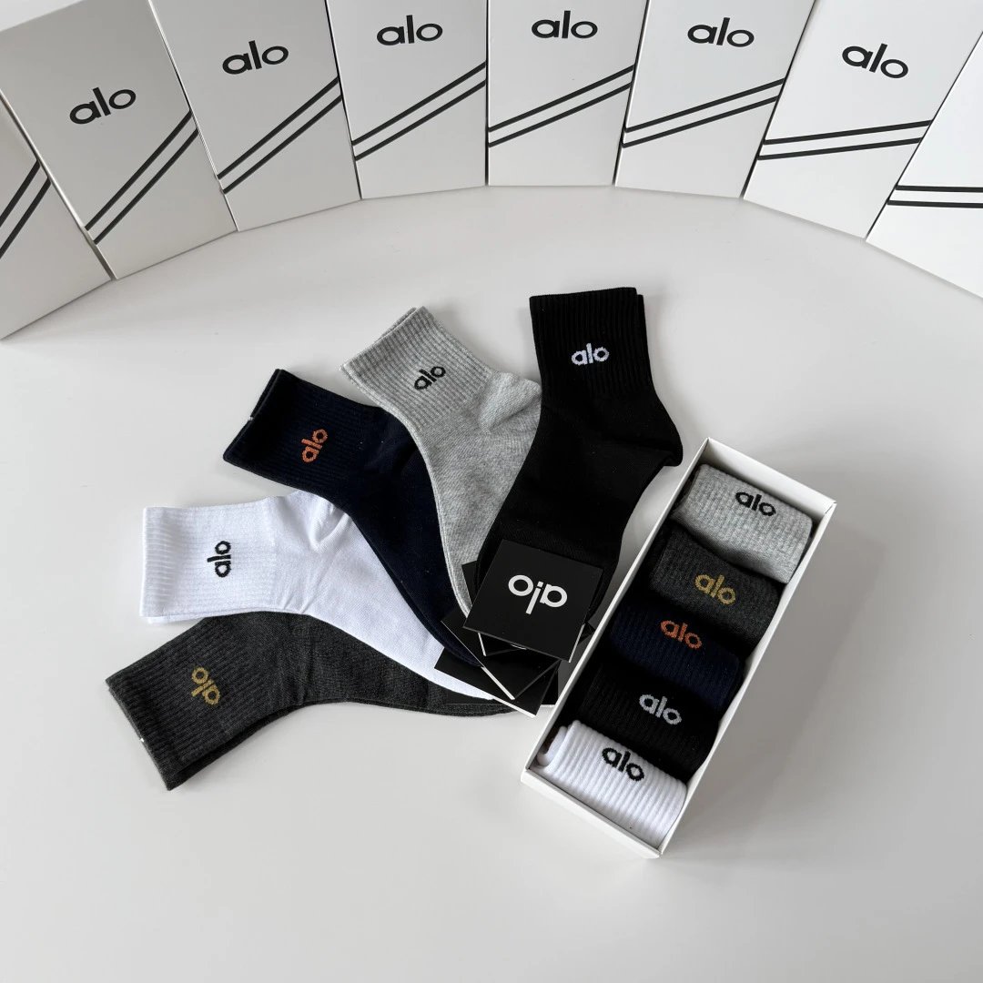 ALO Crew Socks 5-Pair Box Ver.A — QC