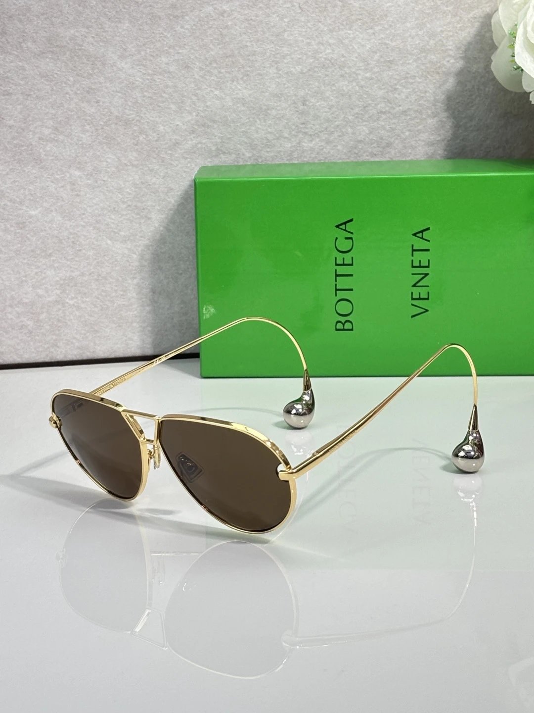 Bottega Veneta BV1437S Sunglasses 64-12-185 Ver.A — Photo 5