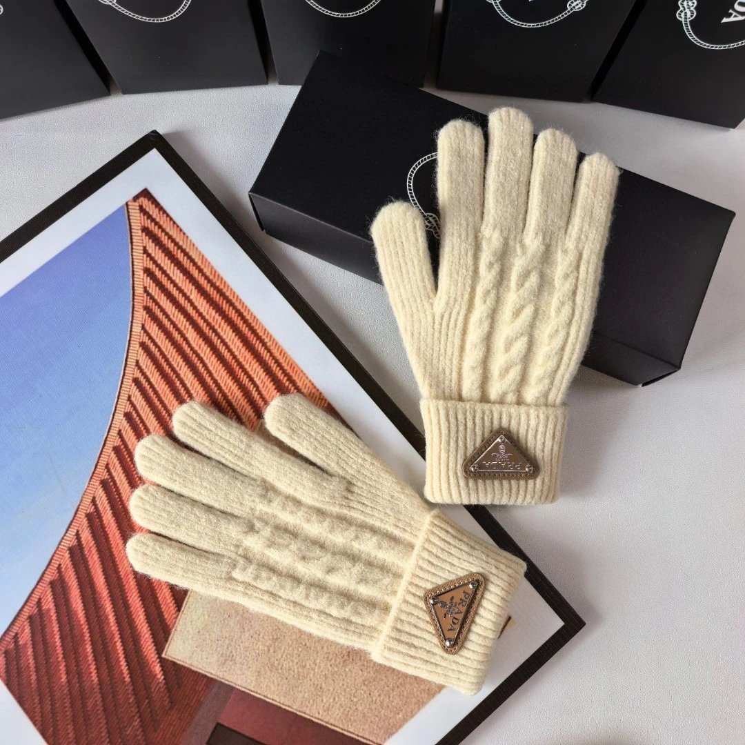 Prada Gloves Ver.C — Photo 4