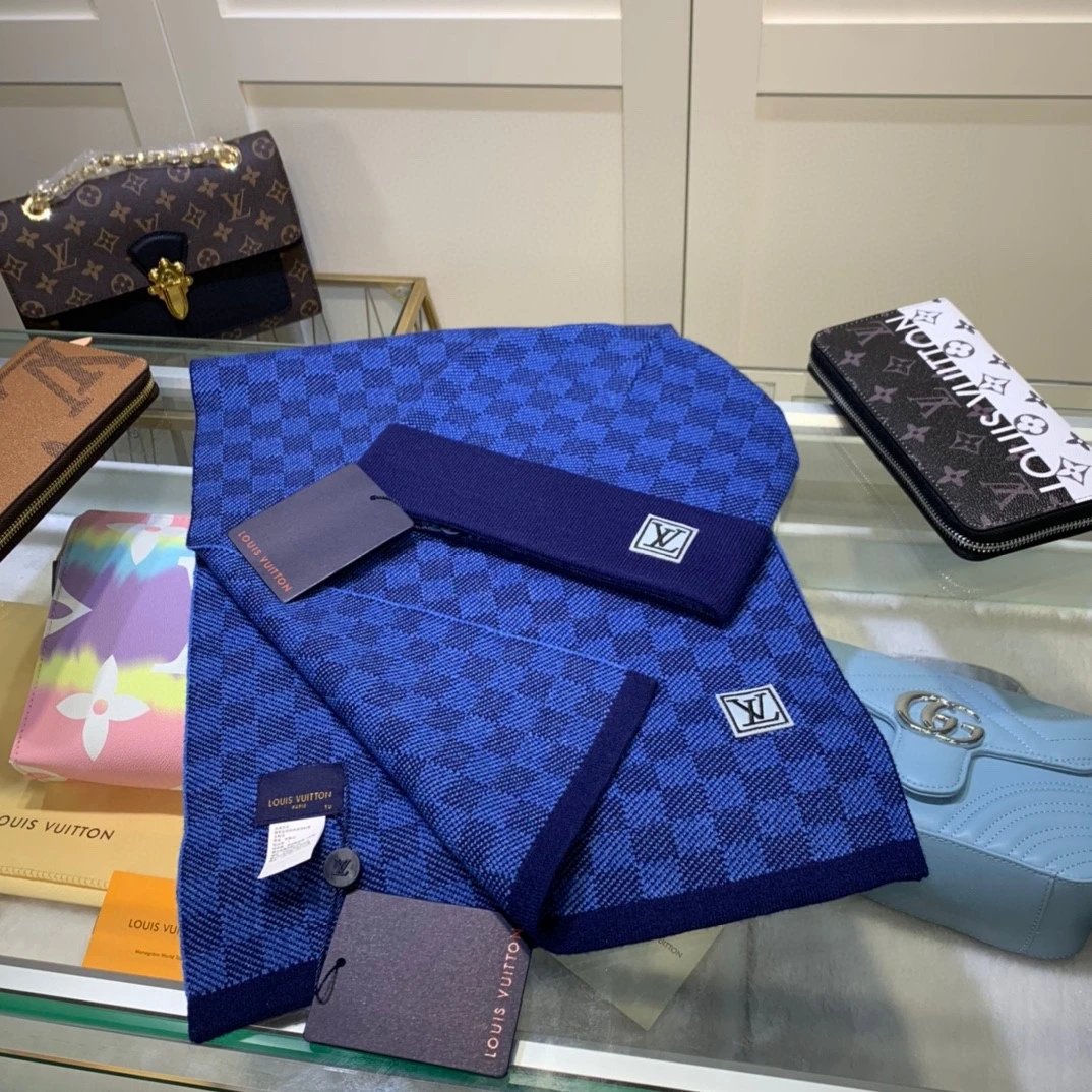 Louis Vuitton Wool Cashmere Scarf & Hat Set Ver.D — Photo 7