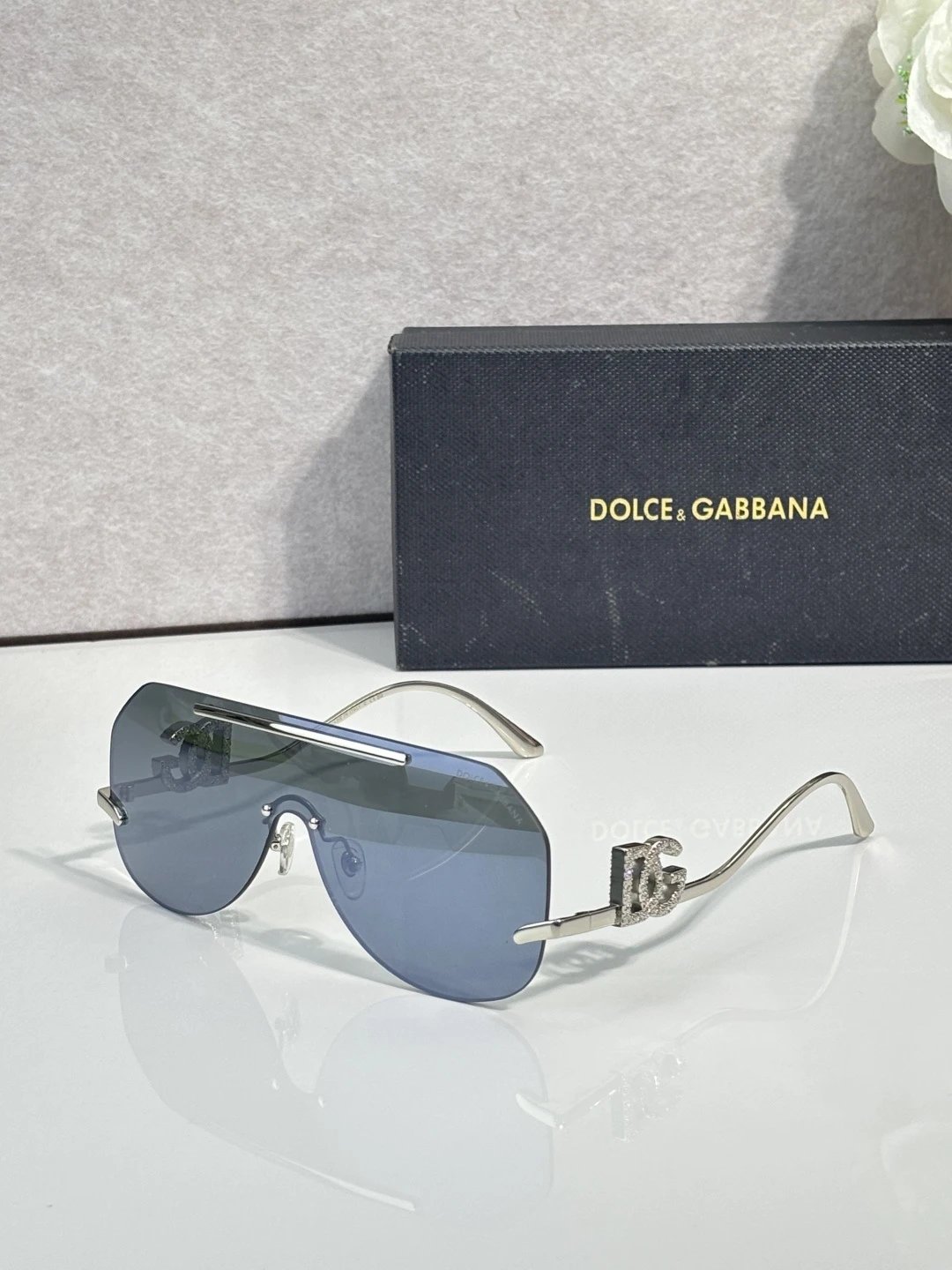 Dolce & Gabbana DG7123 Sunglasses — photo 2