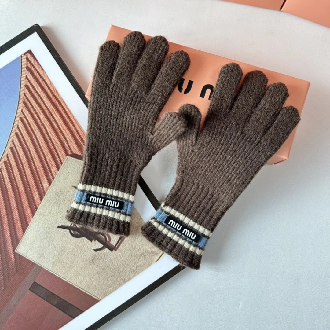 Miu Miu Gloves Ver.C — Photo 5