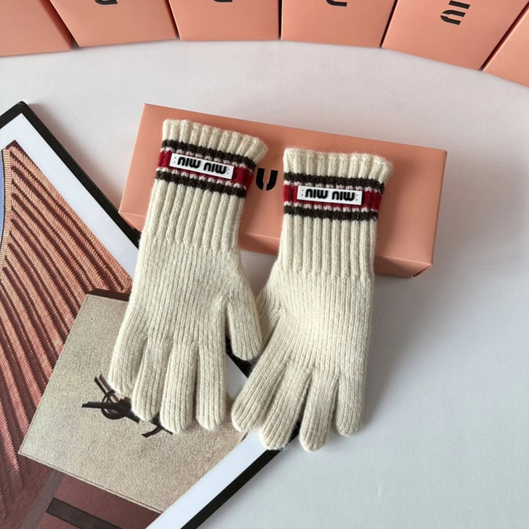 Miu Miu Gloves Ver.A — Photo 2