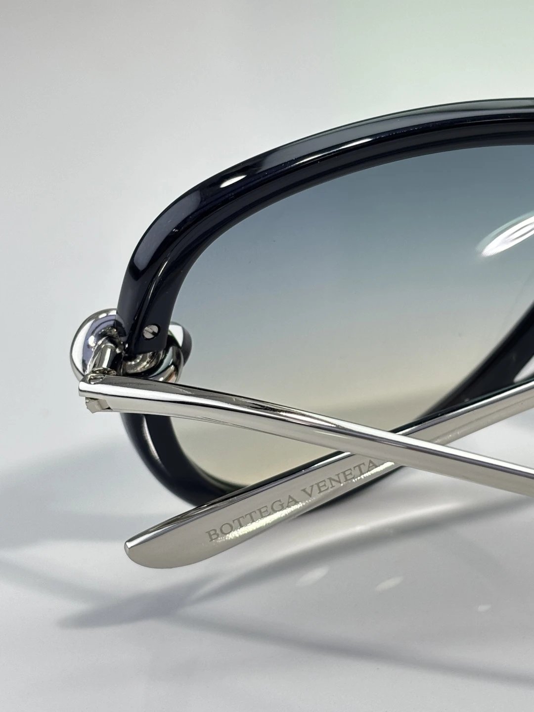 Bottega Veneta BV1513S Sunglasses 60-10-145 — photo 7