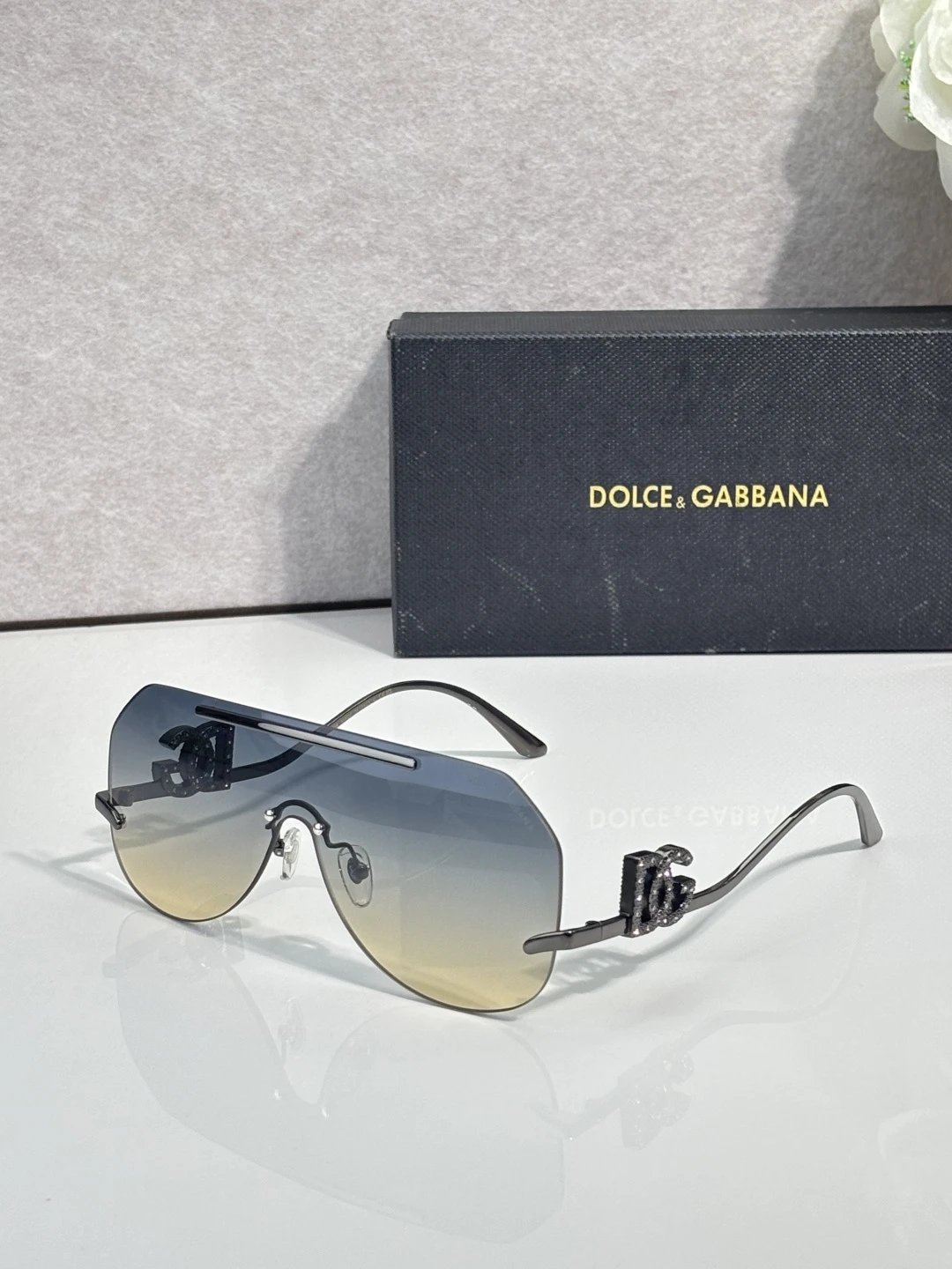 Dolce & Gabbana DG7123 Sunglasses — photo 3