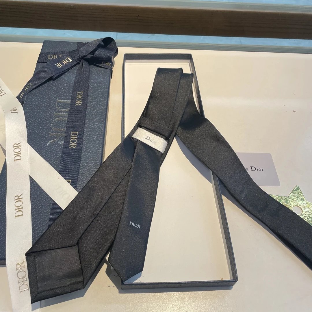 Dior Tie Ver.A — Photo 4