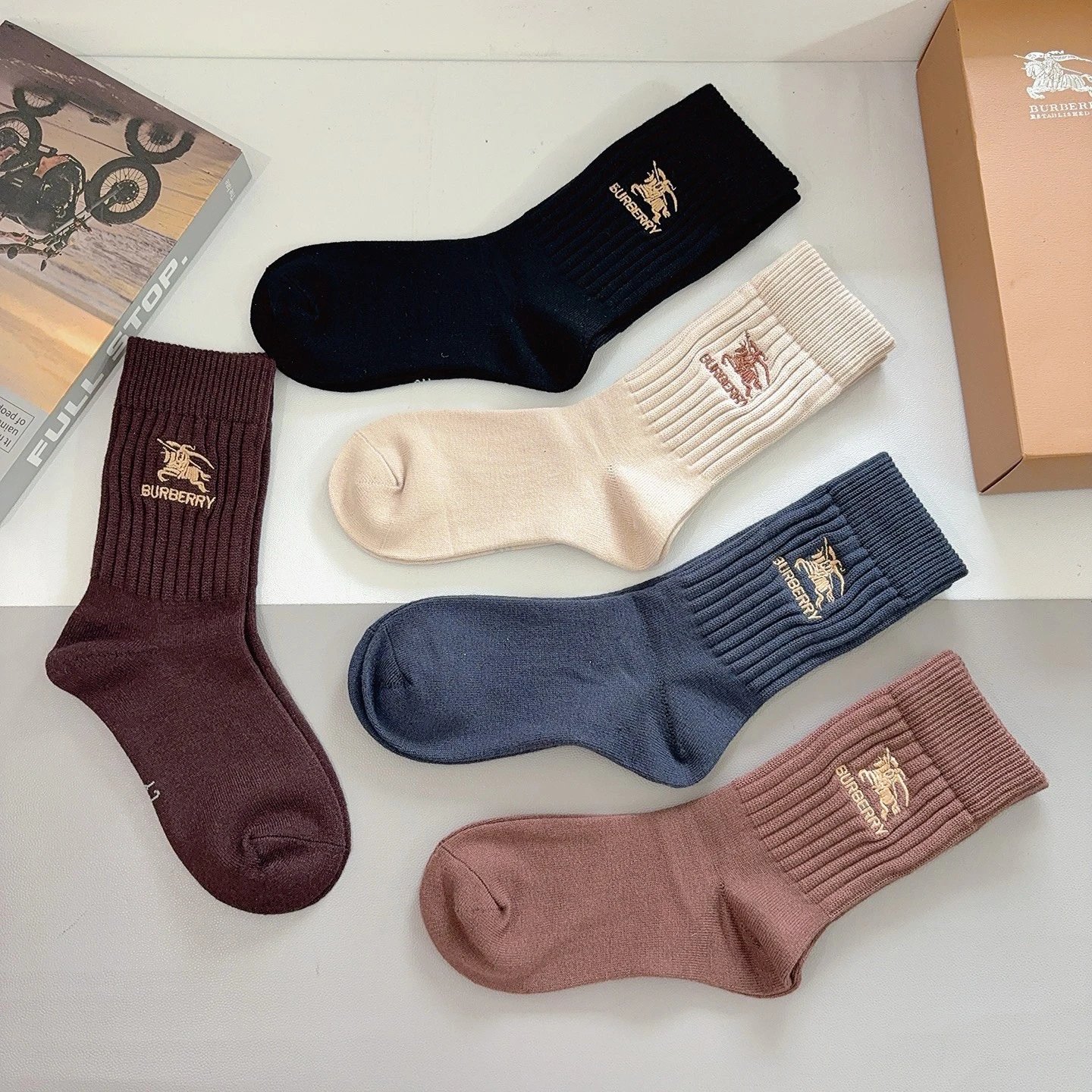 Burberry Knee-High Socks Ver.B — photo 6