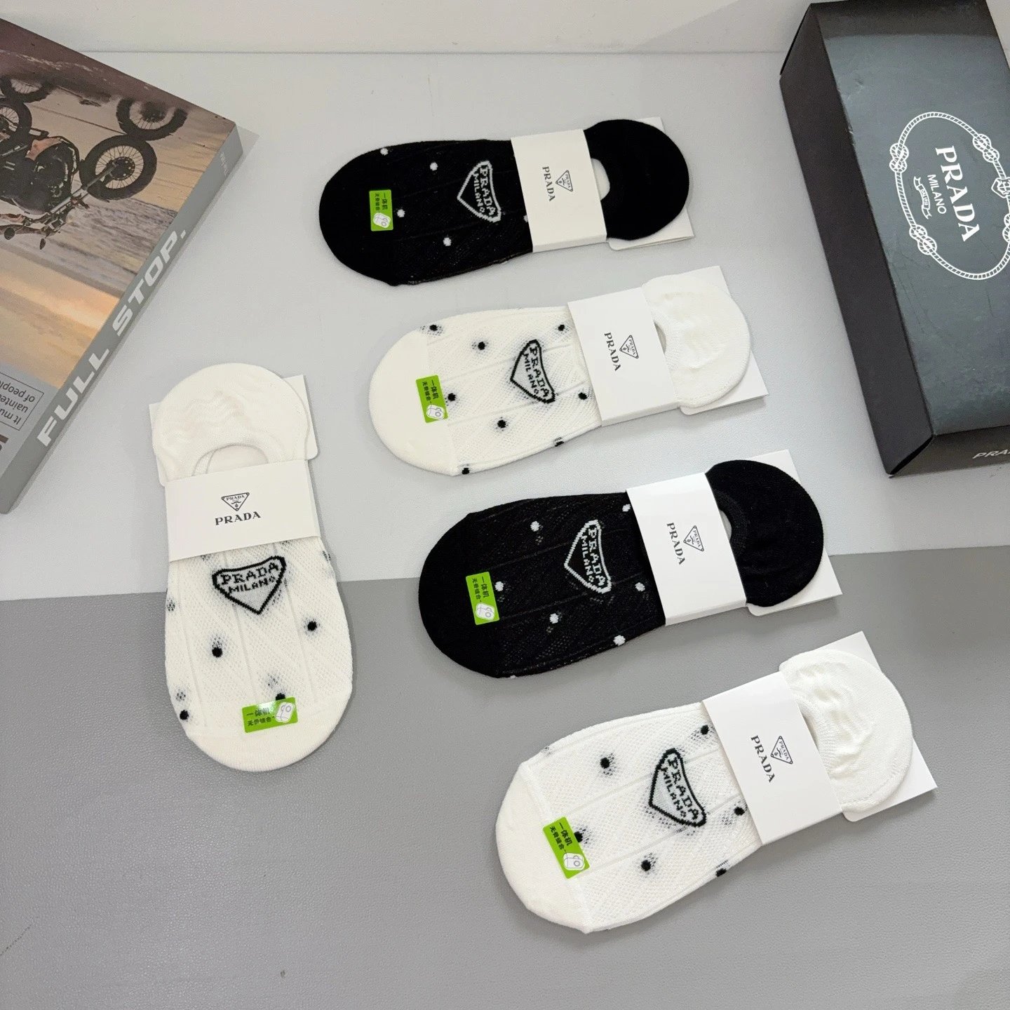Prada No-Show Socks — Zdjęcie 9