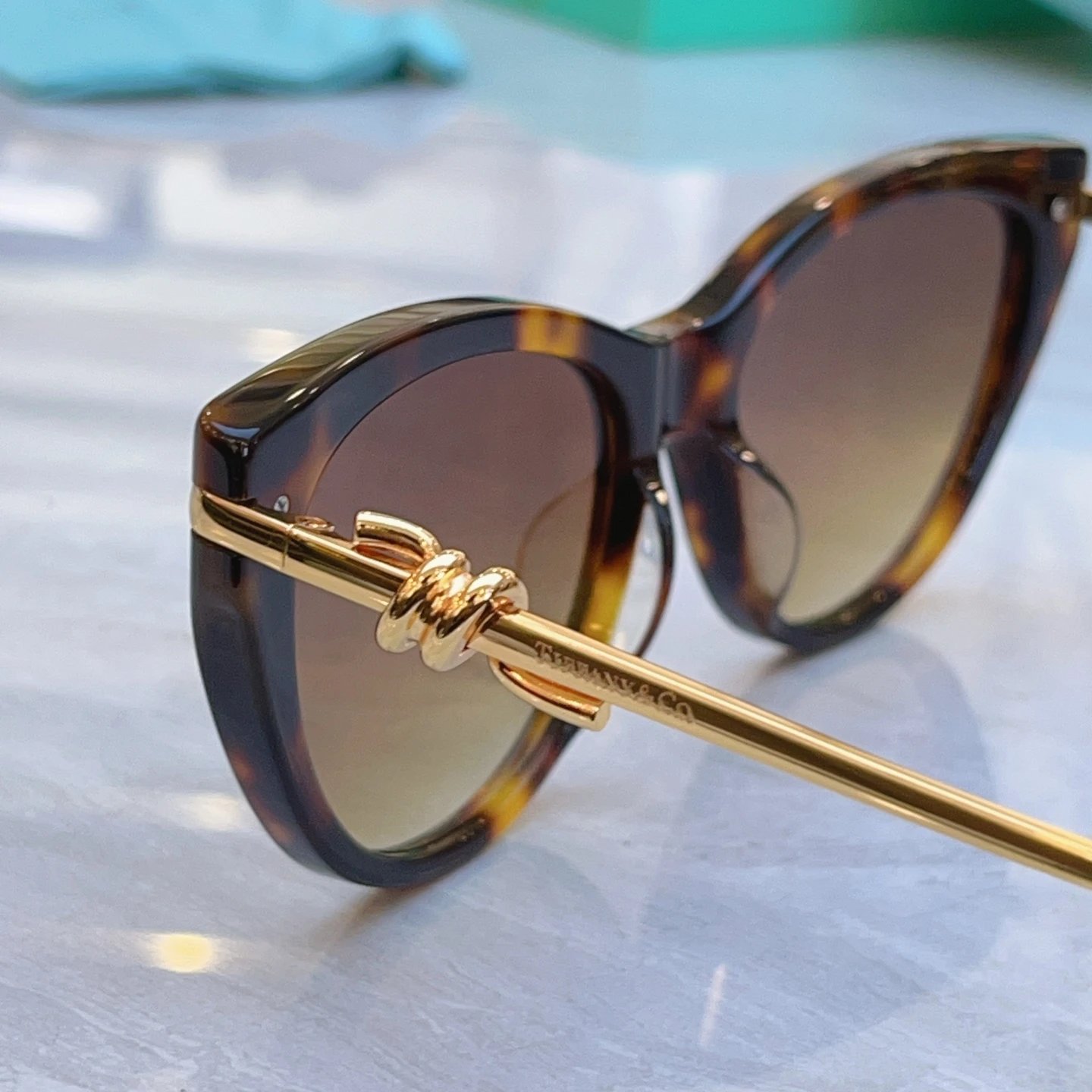 Tiffany TF4253 Sunglasses 56-18-145 — photo 9