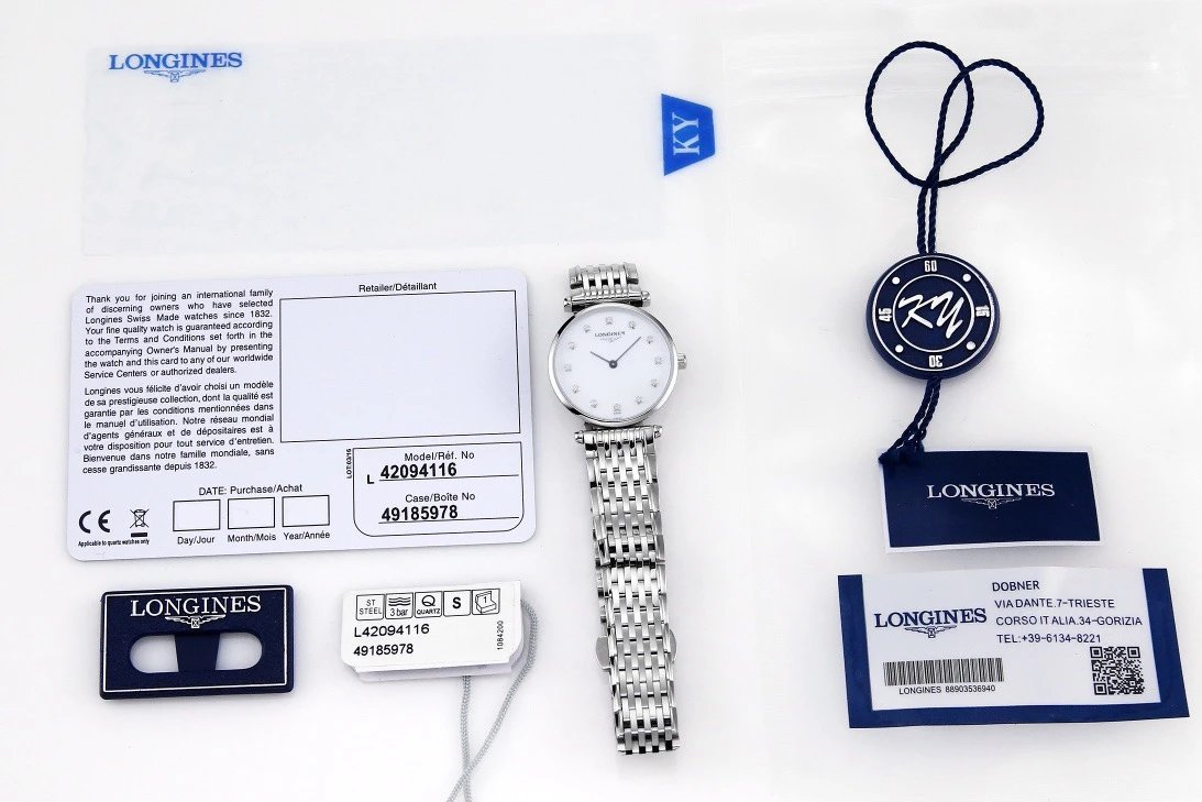 Longines L42094116 quartz horloge met witte wijzerplaat en roestvrijstalen schakelband