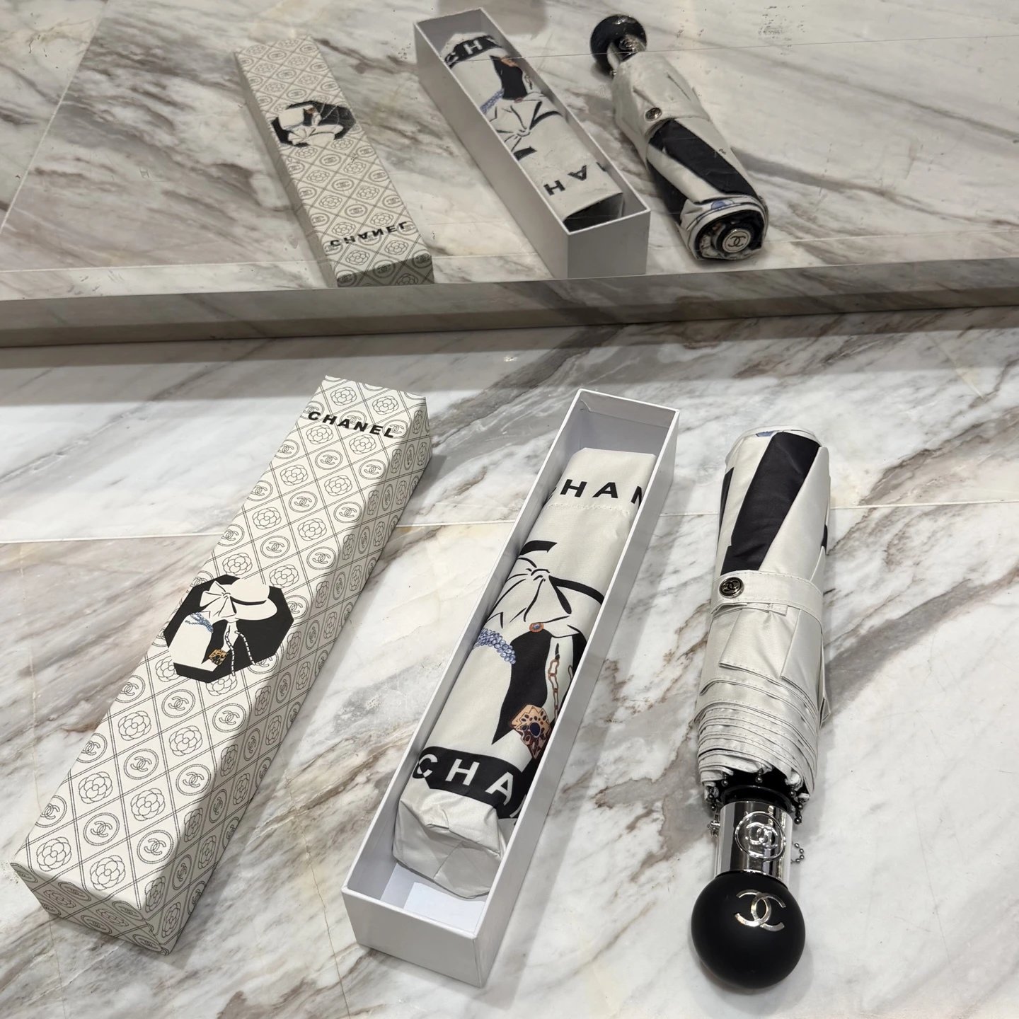 Chanel UV Protection Folding Umbrella Ver.H — Photo 2