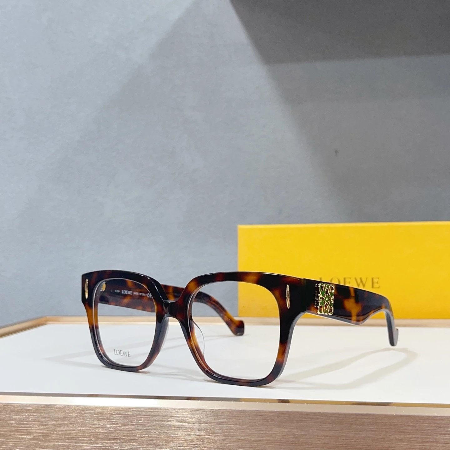 Loewe LW50069I Sunglasses 51-19-140 Ver.A — photo 3