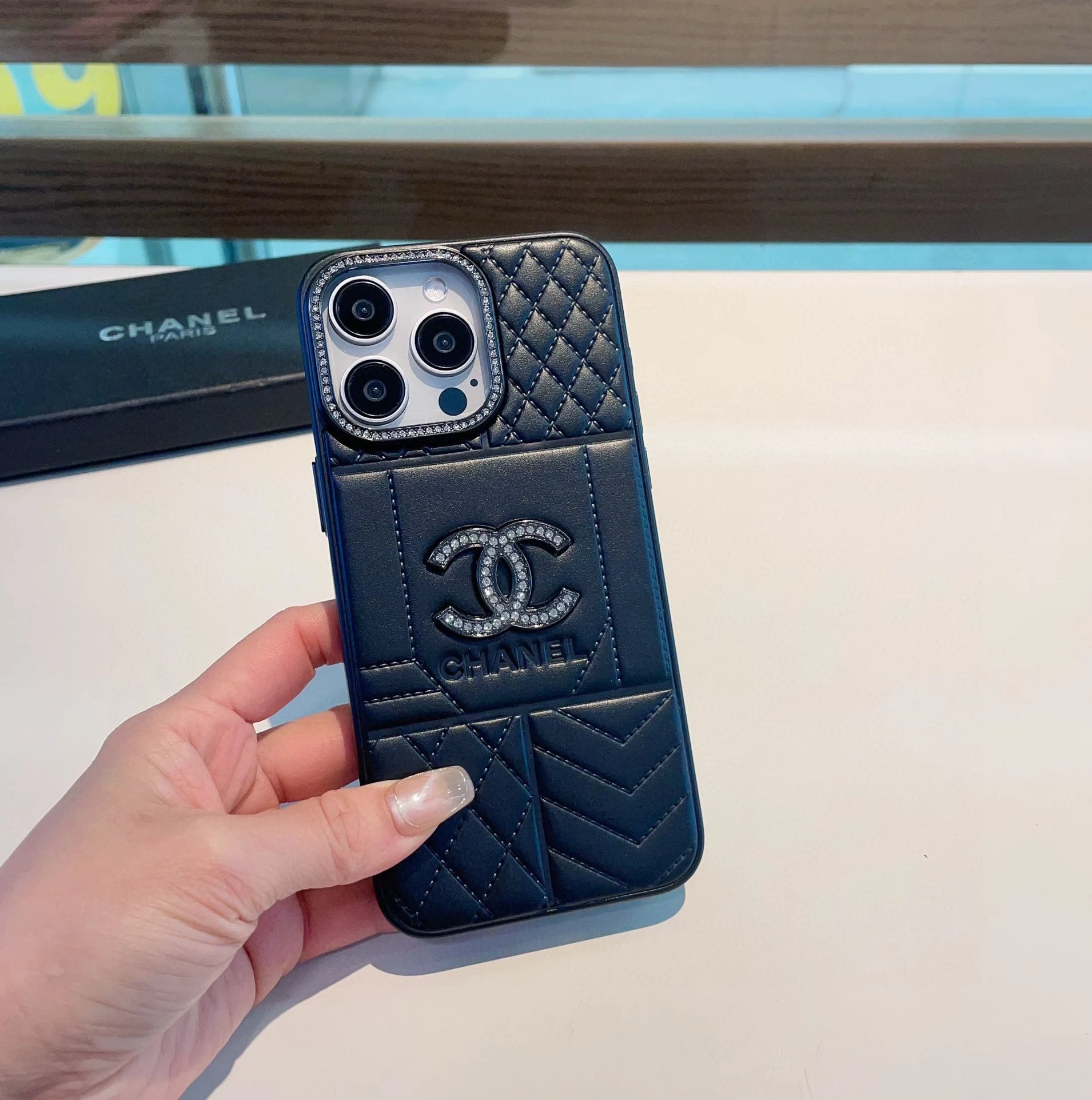 Chanel Phone Case Ver.A — Zdjęcie 9