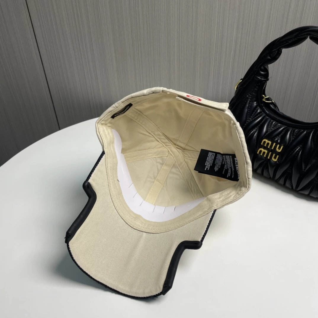 Balenciaga Baseball Cap Ver.A — photo 4
