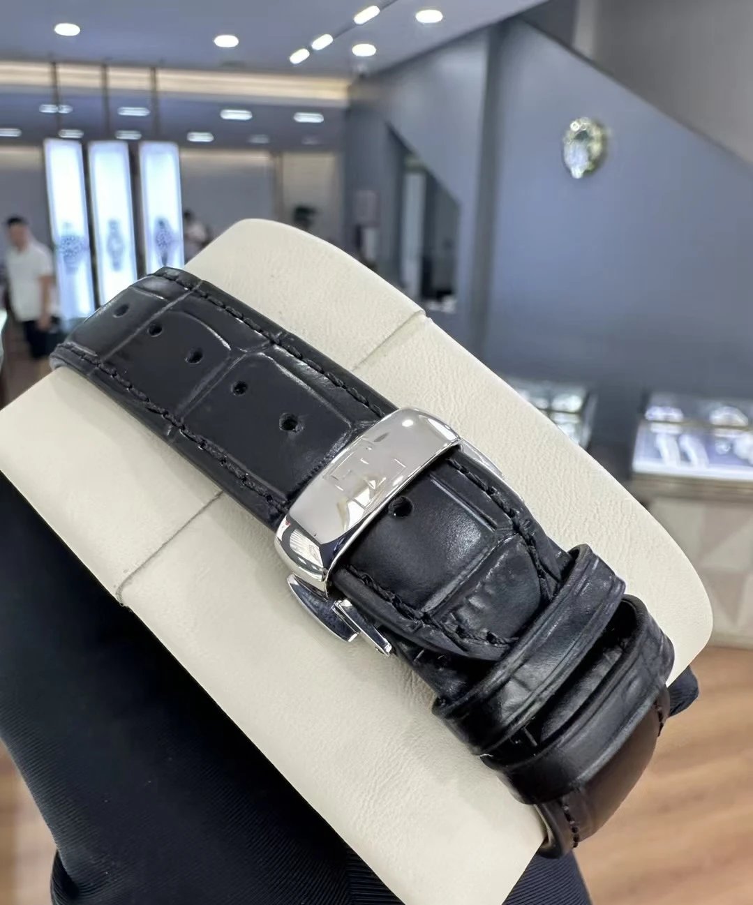 Tissot Le Locle T006 Automatic Watch 39.5mm Ver.A — Photo 4