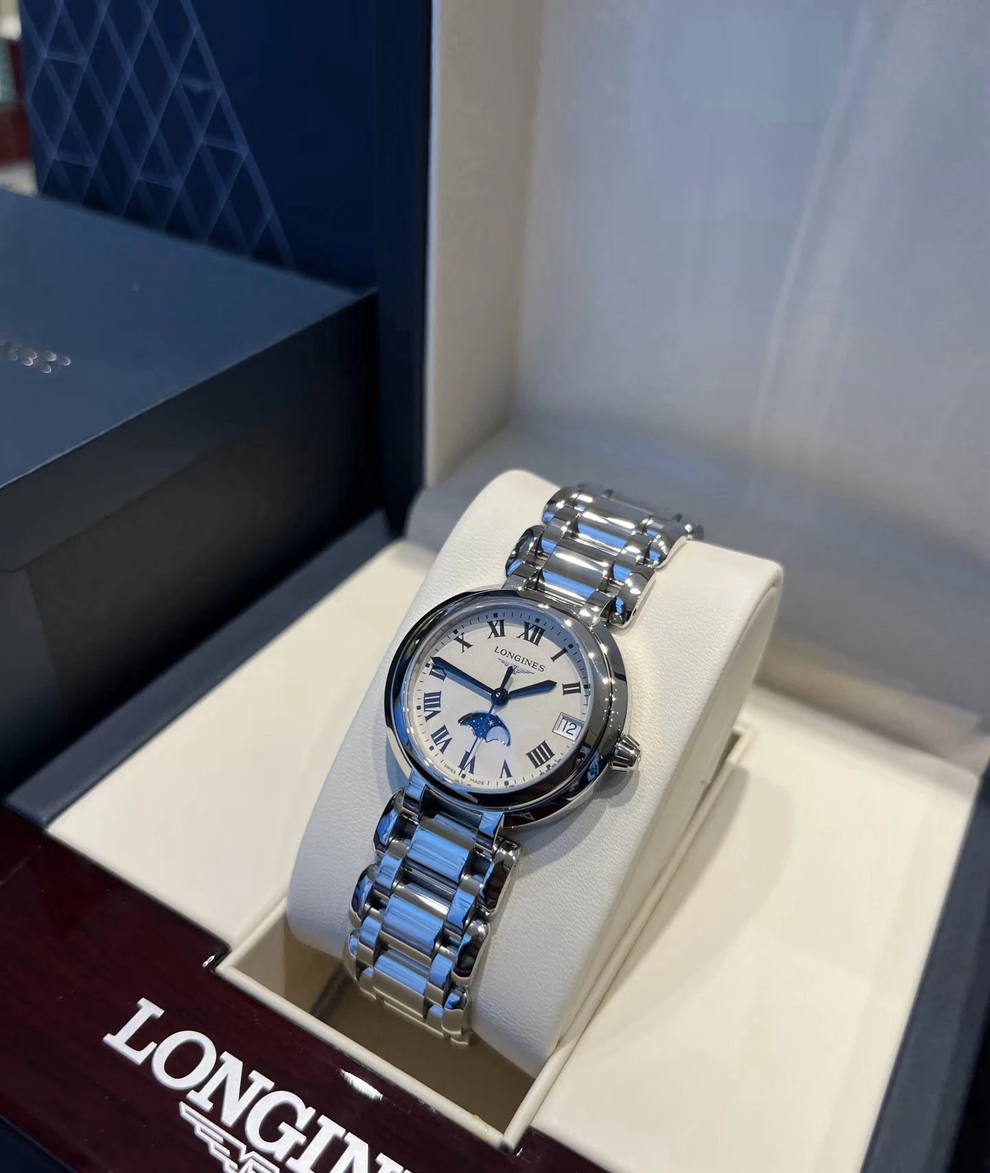 Longines PrimaLuna Automatic Ladies Watch — Photo 6