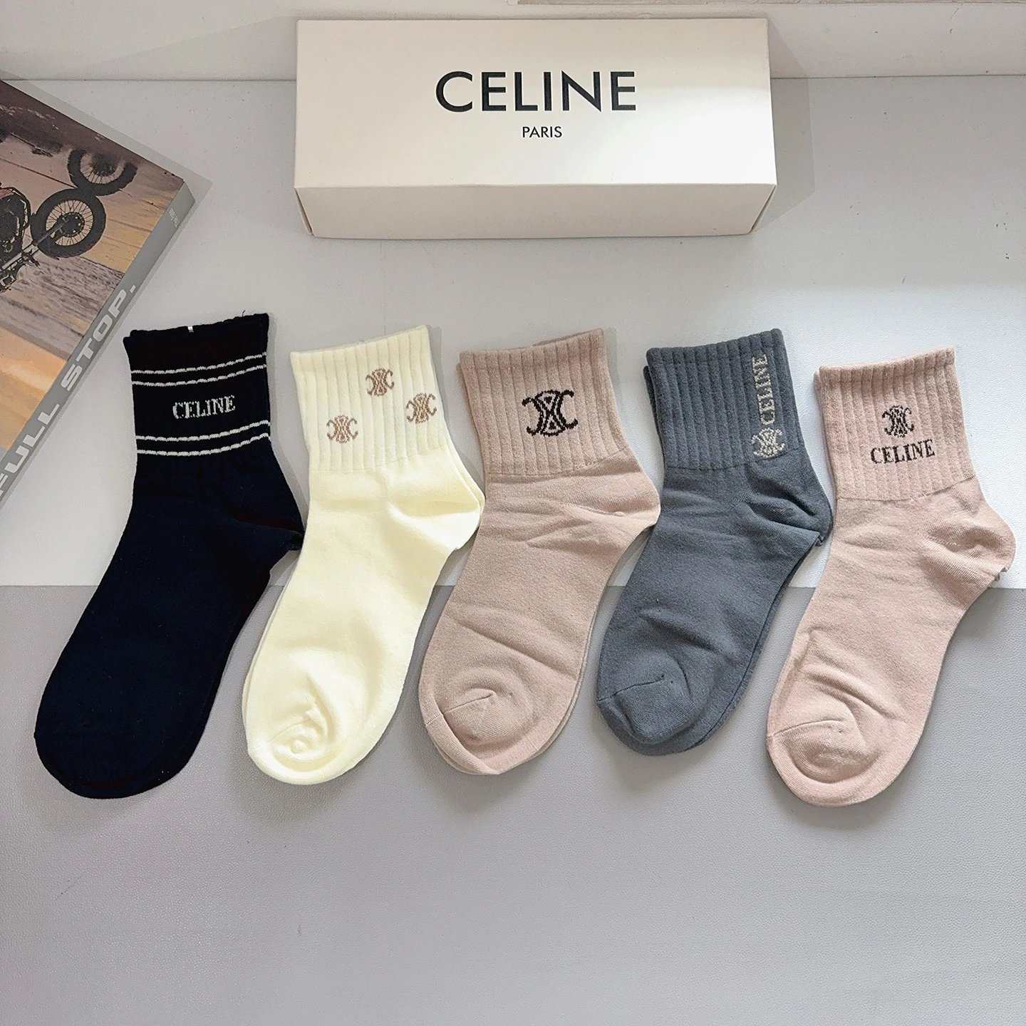 Celine Crew Cotton No-Show Socks Ver.A — Zdjęcie 2