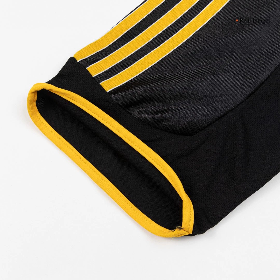 Real Madrid 1999/01 Retro Away Jersey — Photo 9