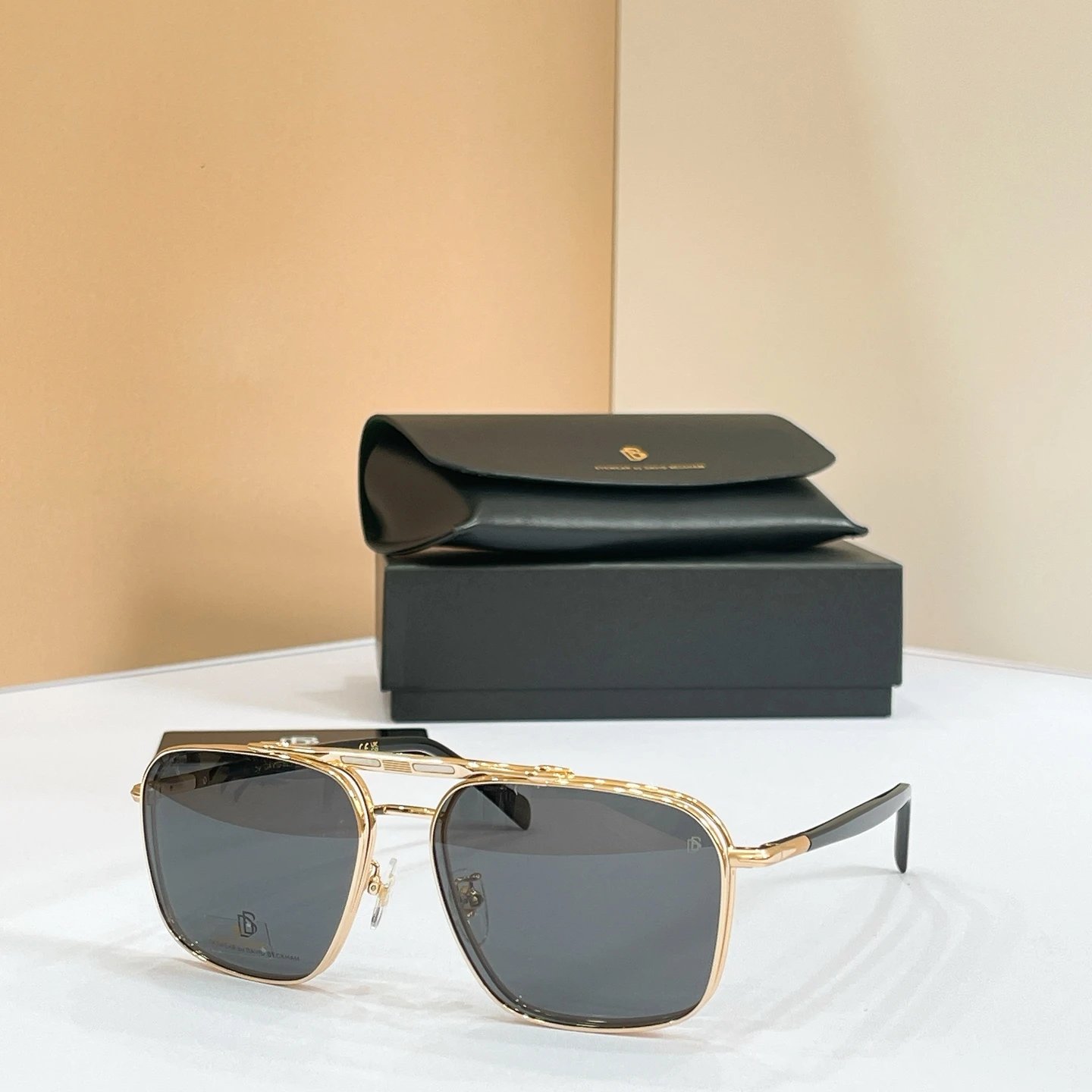 David Beckham DB 1187 Sunglasses Ver.B — photo 4