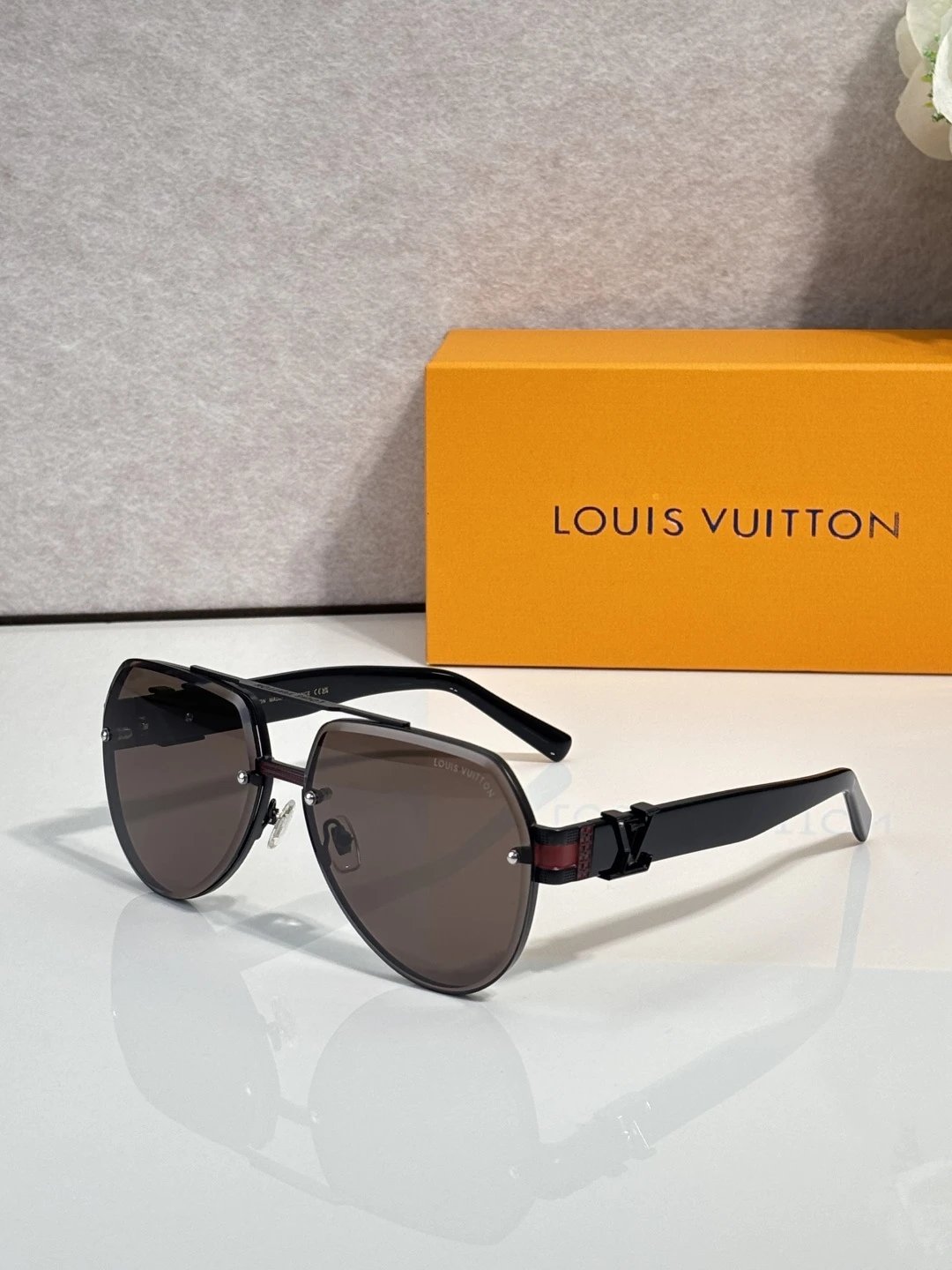Louis Vuitton Z7213U Sunglasses 62-13-140 — photo 4