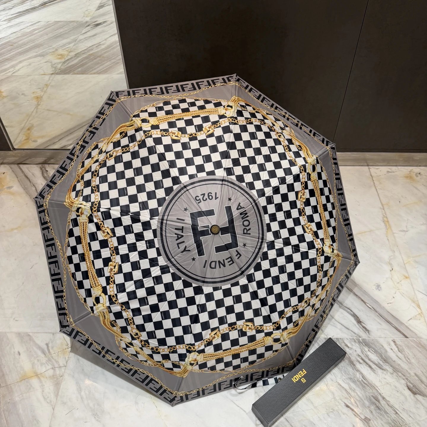 Fendi UV Protection Folding Umbrella Ver.L — Photo 6