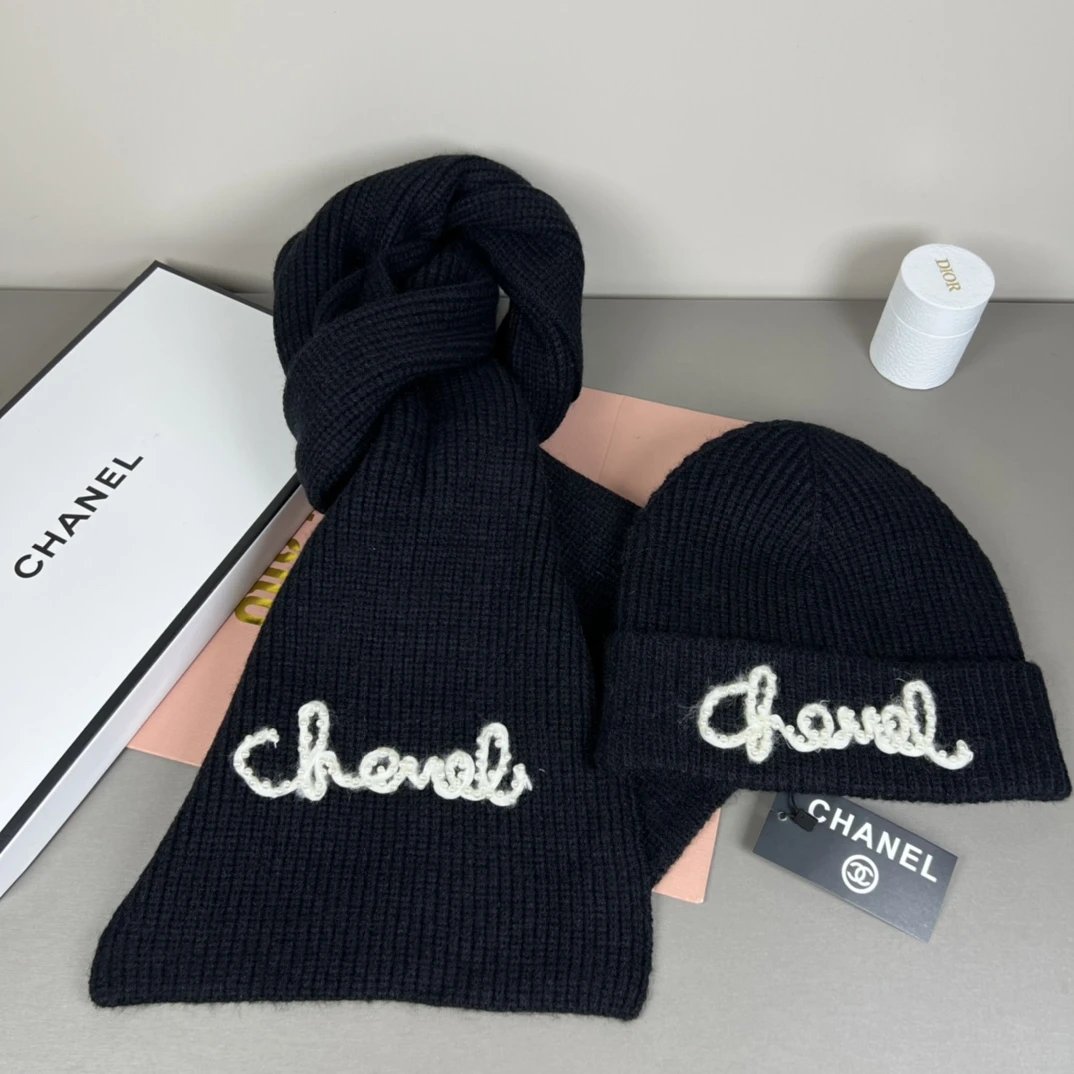 Chanel Scarf & Hat Set Ver.A — Zdjęcie 4