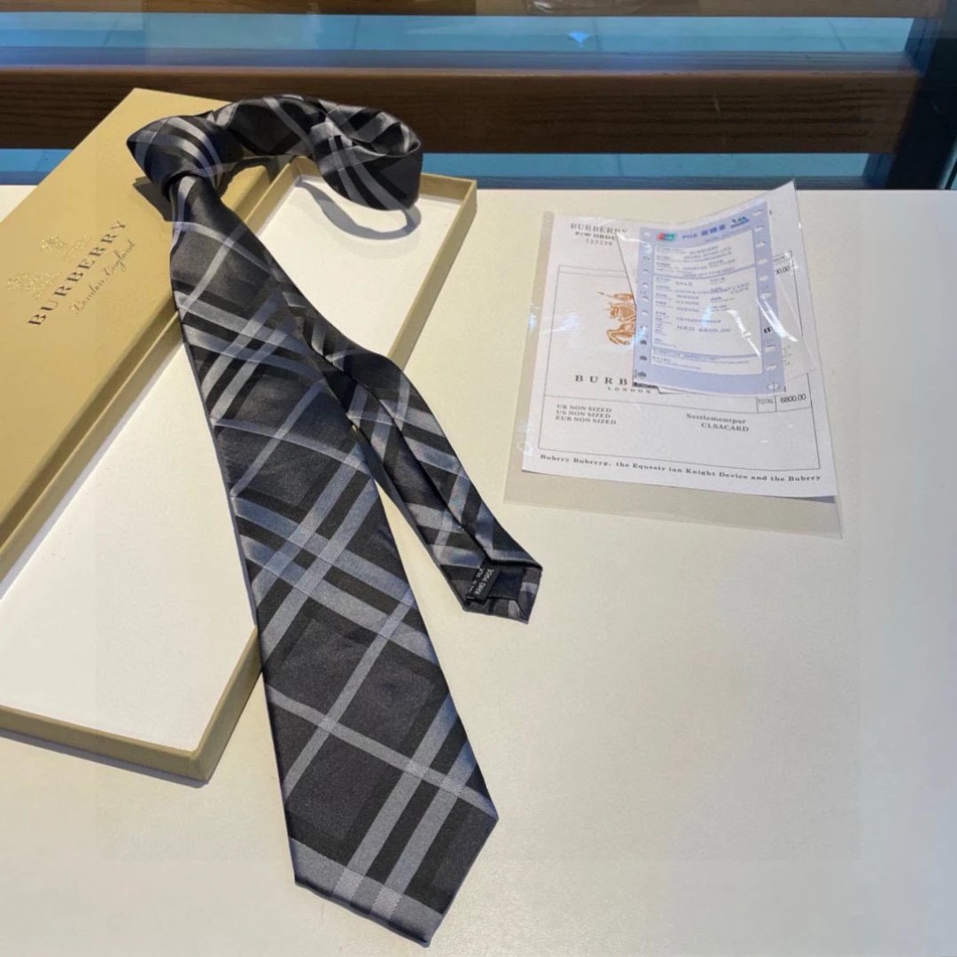 Burberry Silk Tie Ver.O — Photo 8